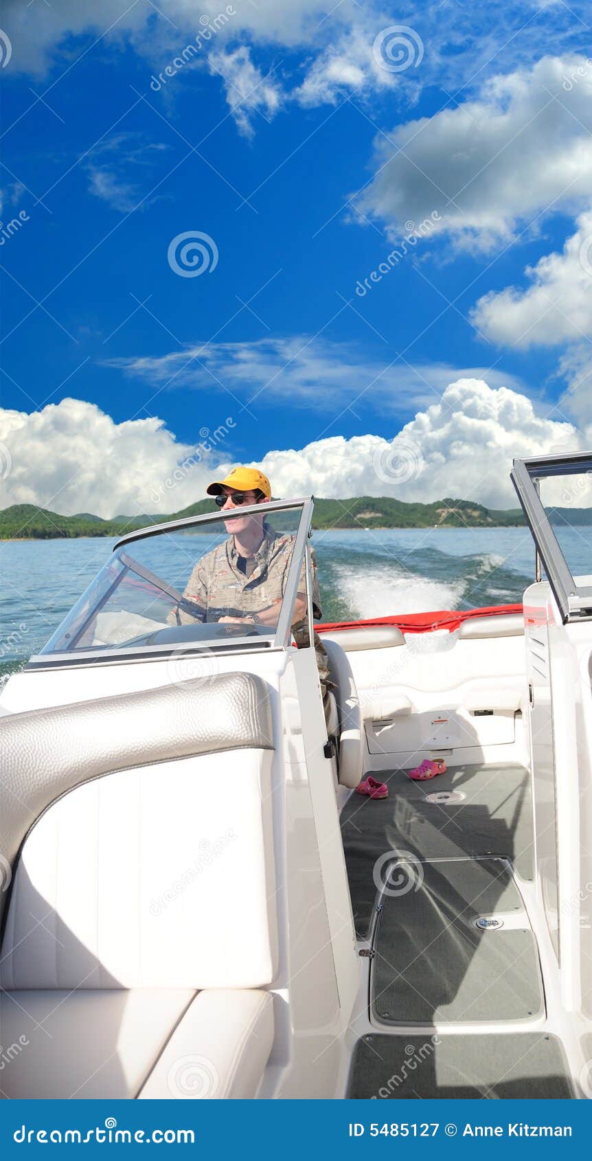 Boating in Kentucky stock image. Image of hillside, outside 5485127