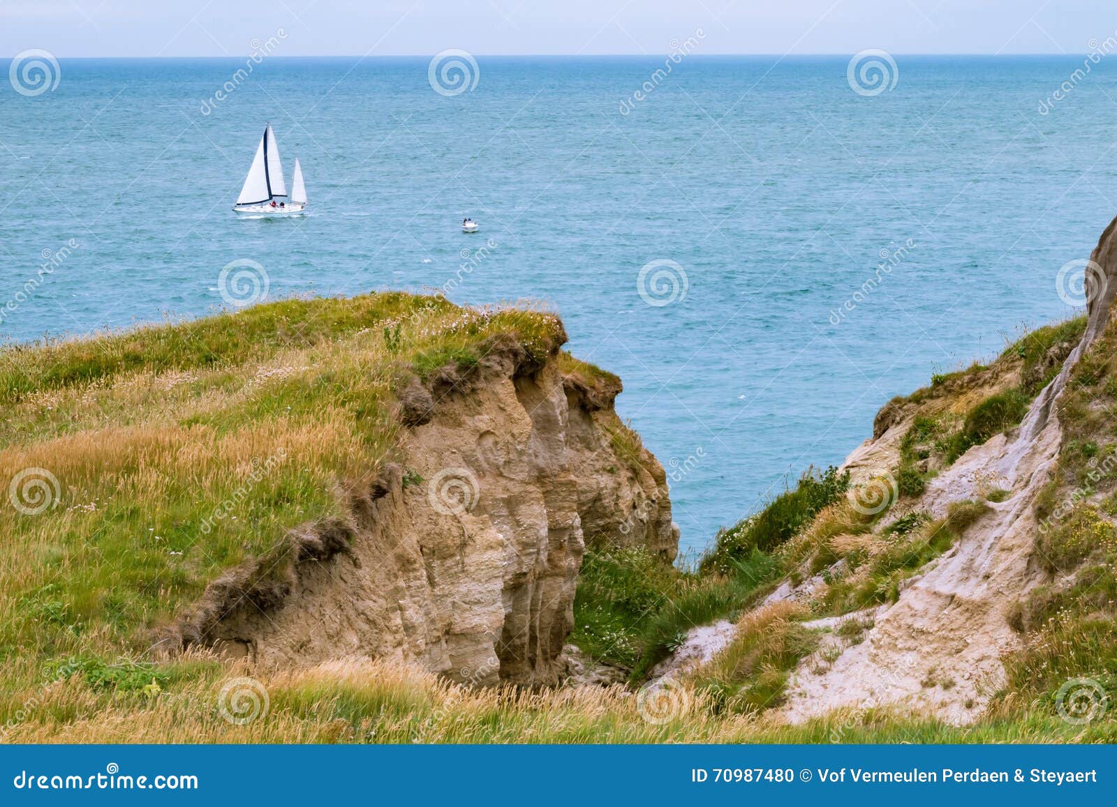 boats near a collapsed cliff just off cap griz nez