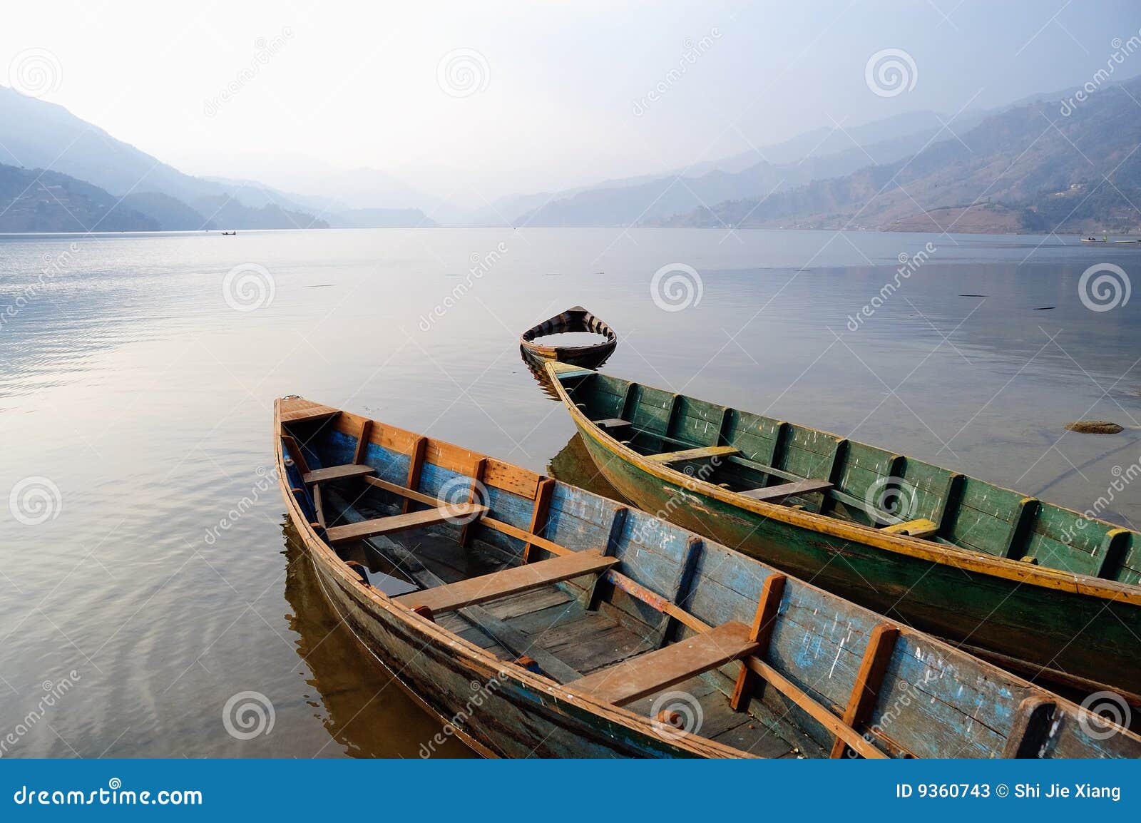 boats parking in the quiet fee-watt lak