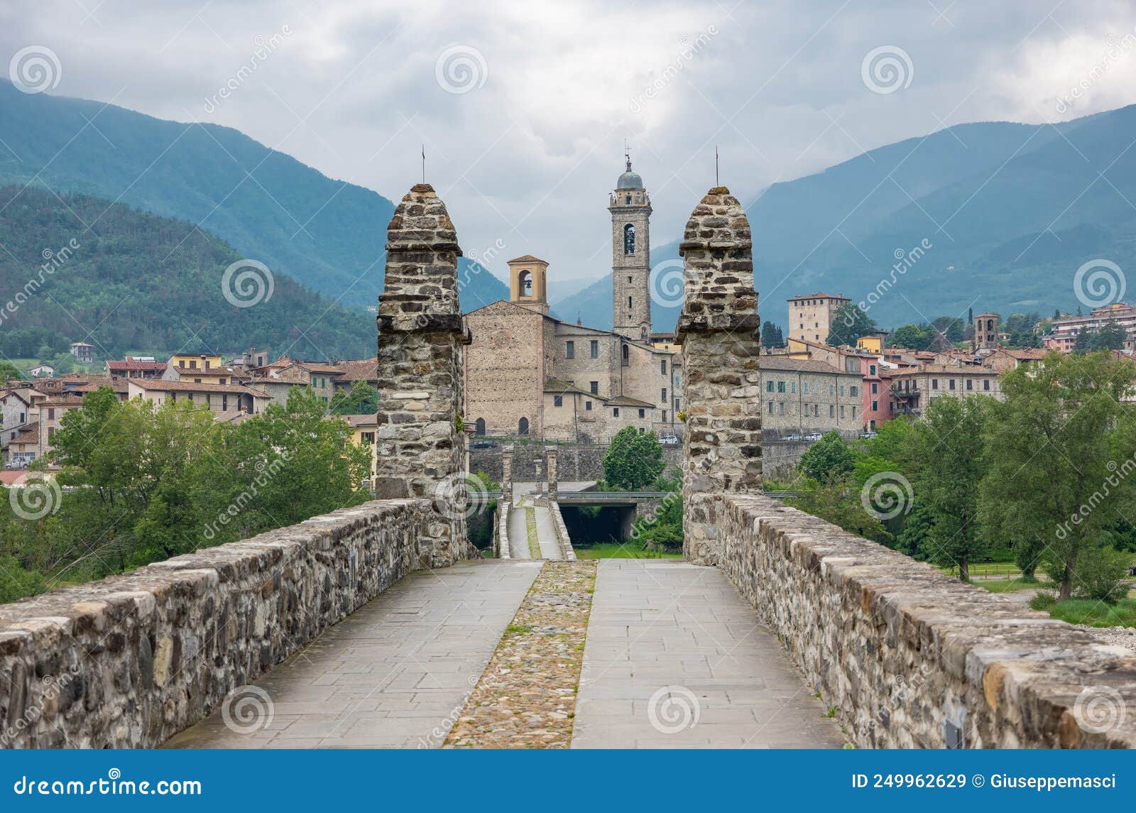 bobbio e le sue antiche architetture