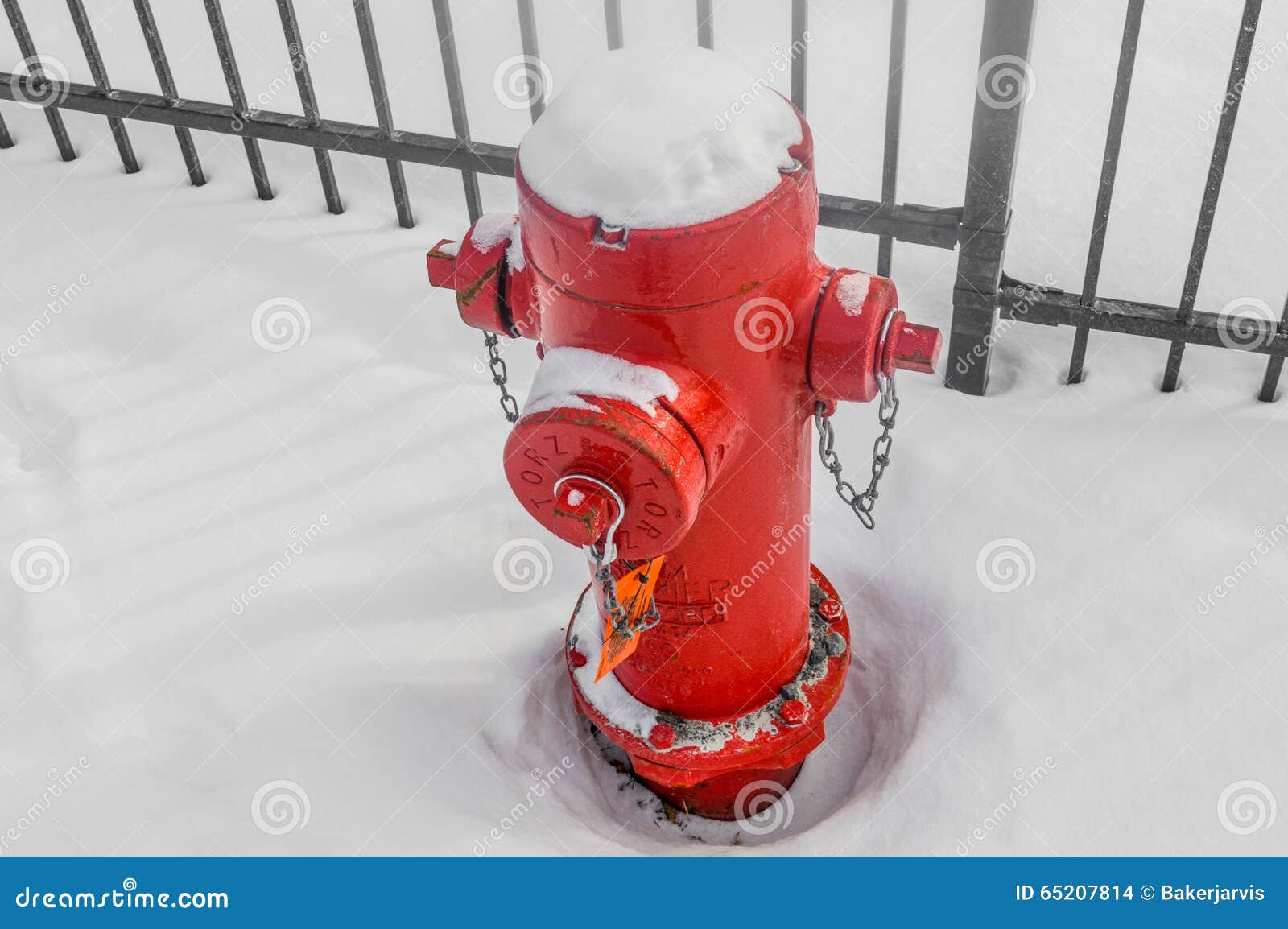 Old Fashioned Fire Hydrant Fotos de stock - Fotos libres de regalías de  Dreamstime, image size:1600x1154