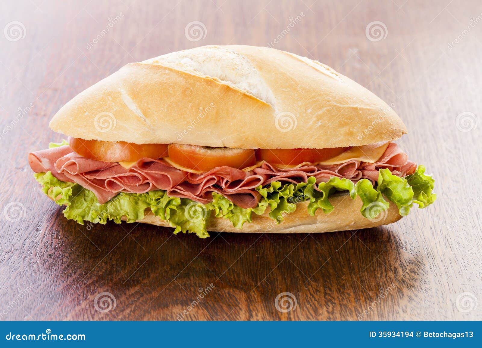 Bocadillo de Mortadela foto de archivo. Imagen de rojo 35934194