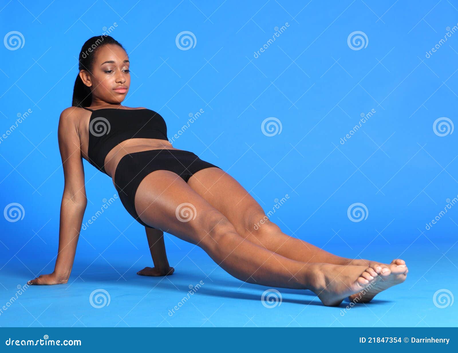 7,853 Athlete Beautiful Woman African American Stock Photos - Free &  Royalty-Free Stock Photos from Dreamstime