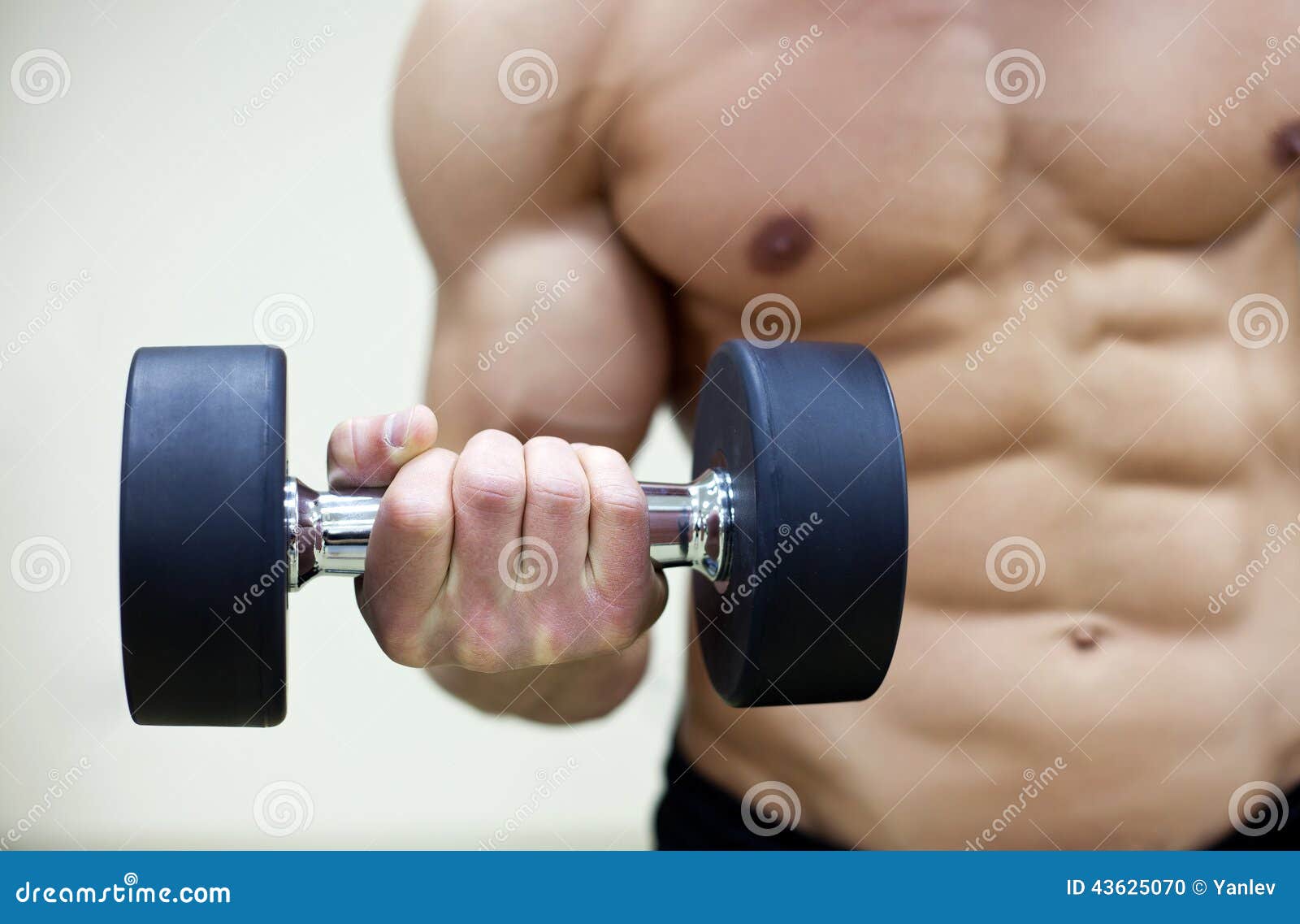 Bodybuilding stockfoto. Bild von mann, lebensstil, zuhause - 43625070