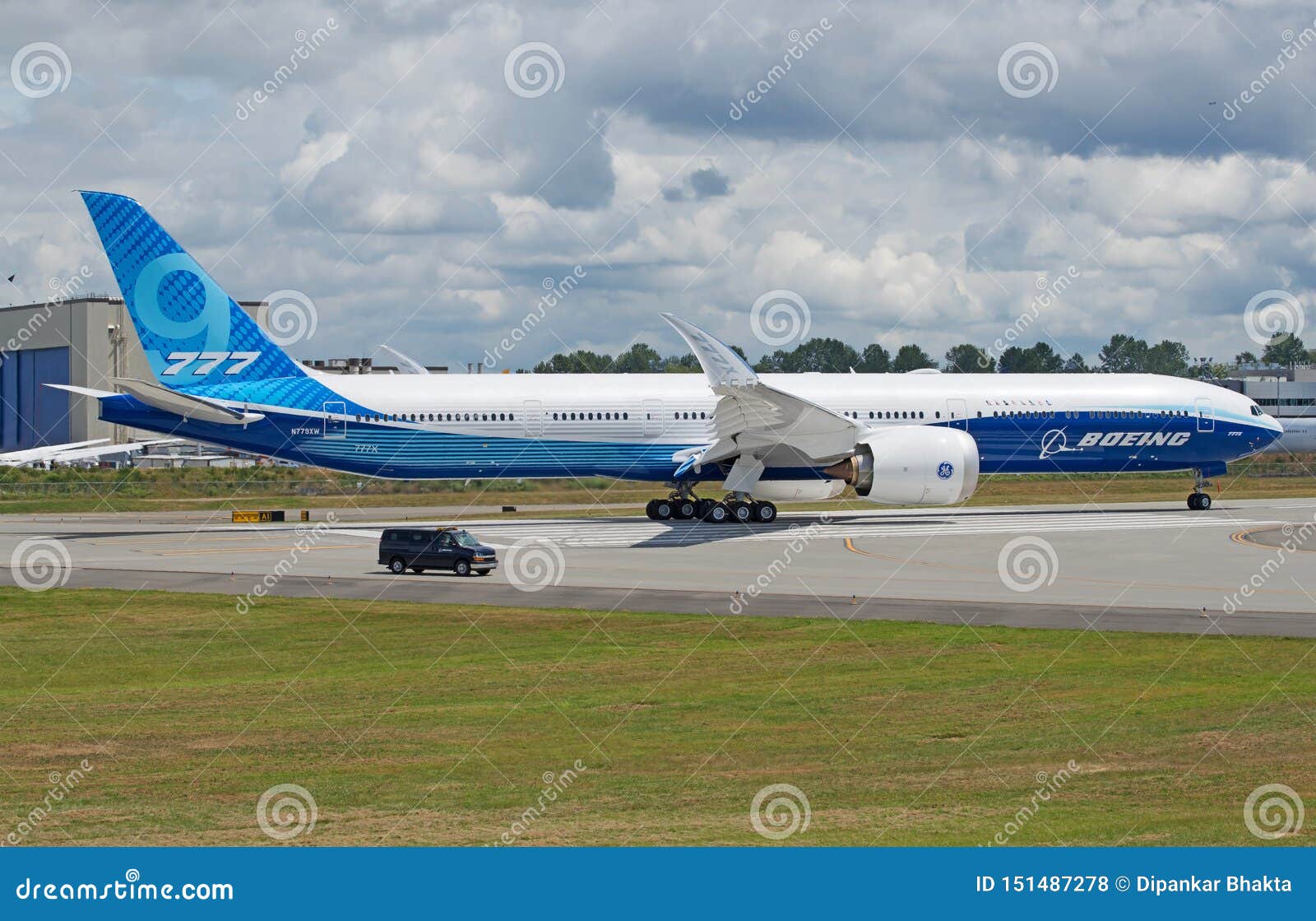 Boeing 777-9X Taxi Test Pre First Flight Editorial Stock Photo - Image Of  Baggage, Airplane: 151487278