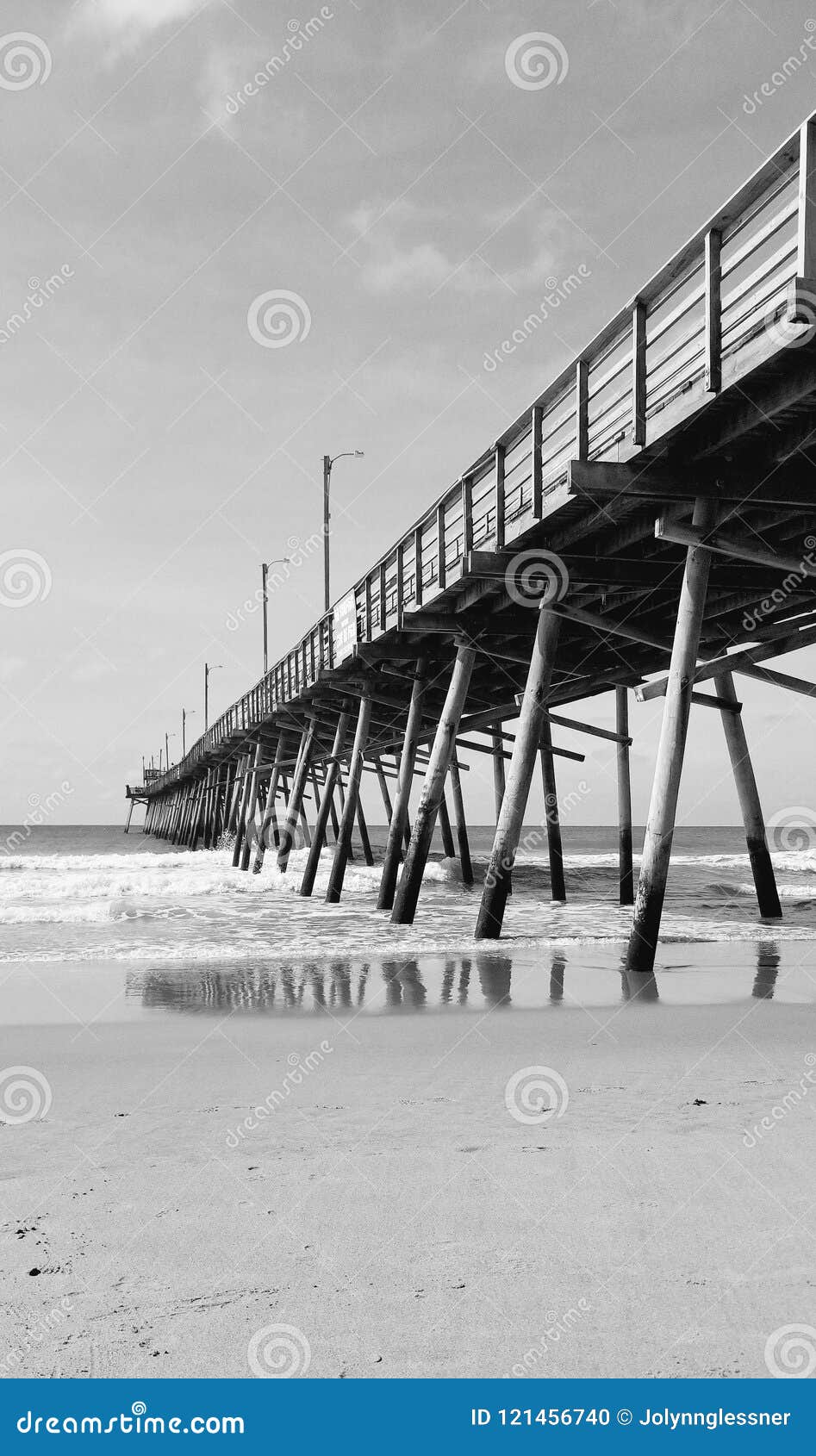 Bogue Inlet Pier stock photo. Image of inlet, black 121456740