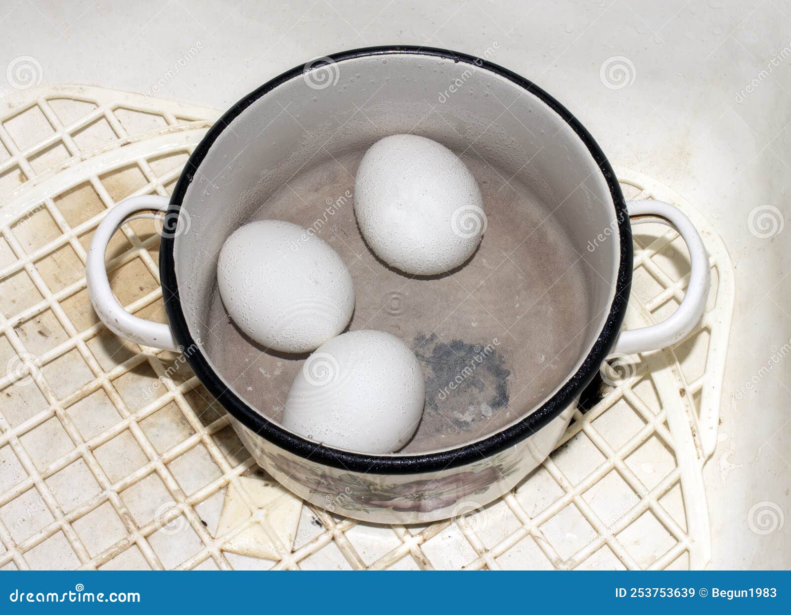 Boiled Chicken Eggs.Hardboiled Eggs.Chicken Eggs in Cold Water. Stock Image Image of diet