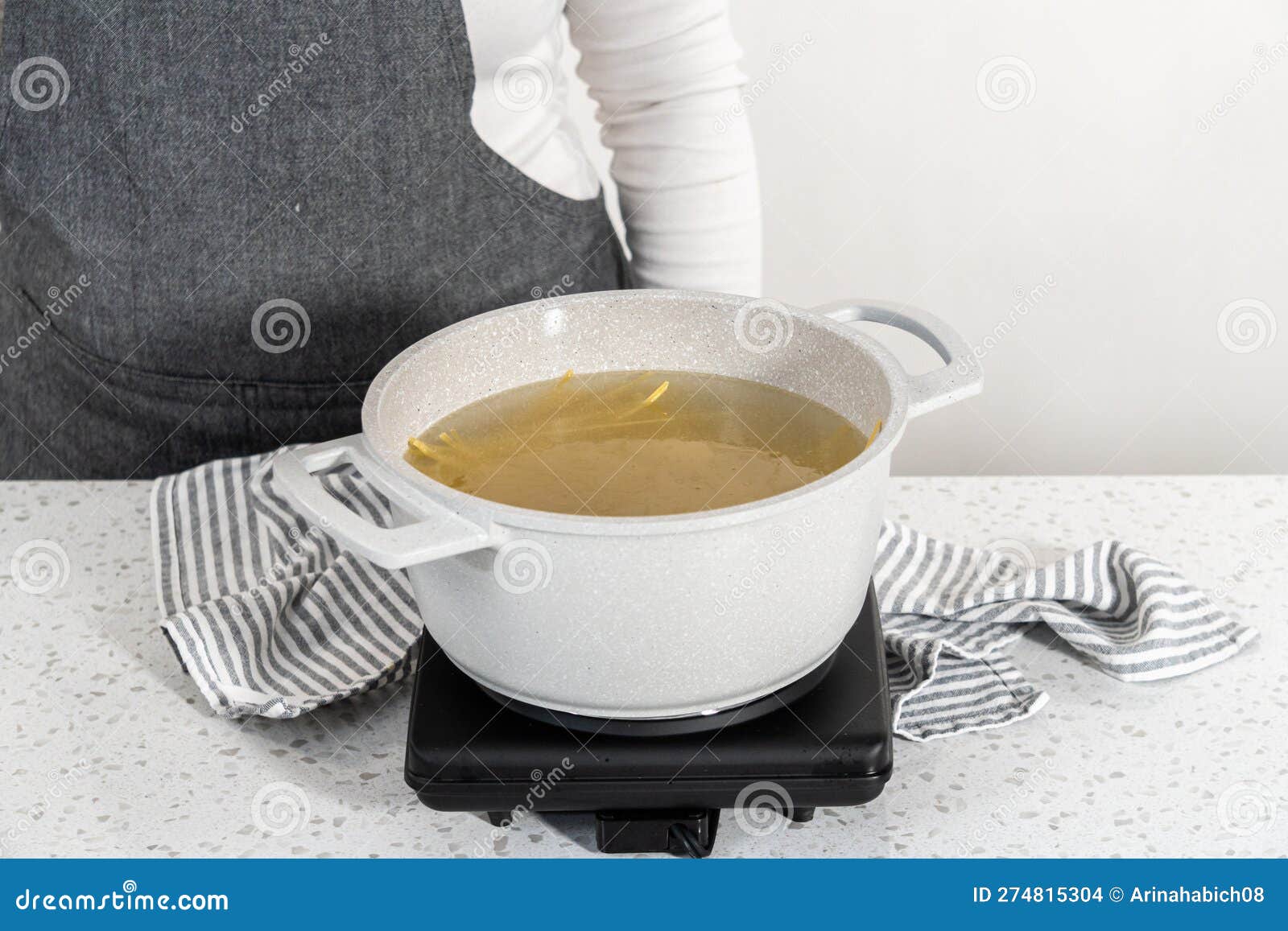 Linguine pasta stock photo. Image of macaroni, boiling 274815304