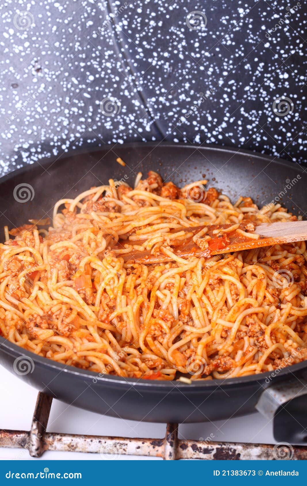 Boiling Spaghetti Pasta in a Skillet Stock Image - Image of round