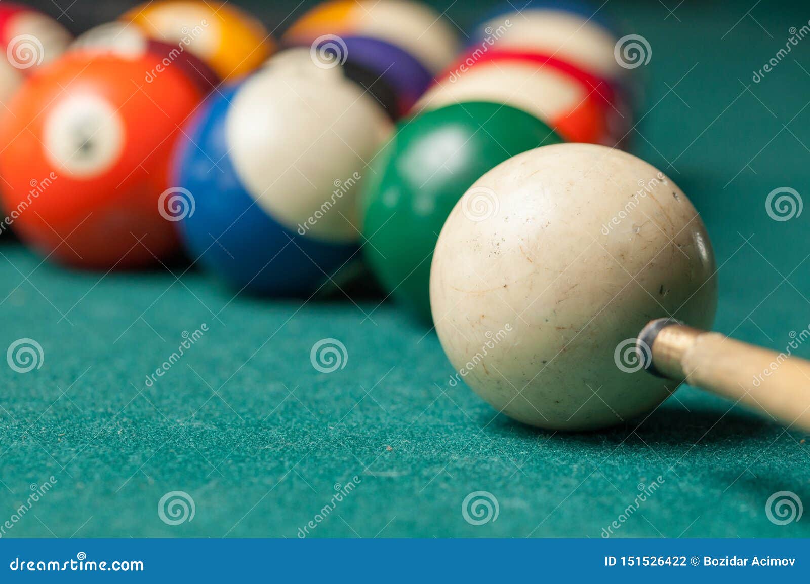 Bolas de bilhar na mesa verde, closeup, ninguém, jogo de sinuca