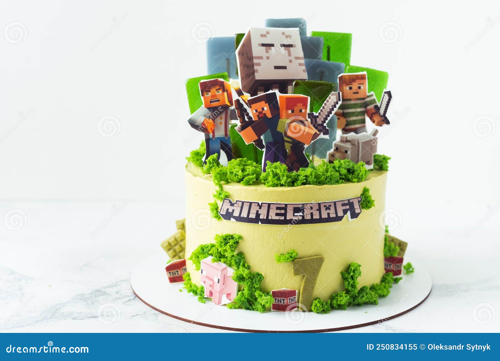 Kyiv Ukraine Abril Bolo Aniversário Para Minecraft Jogo Sobre Fundo —  Fotografia de Stock Editorial © alexanderon #654910292