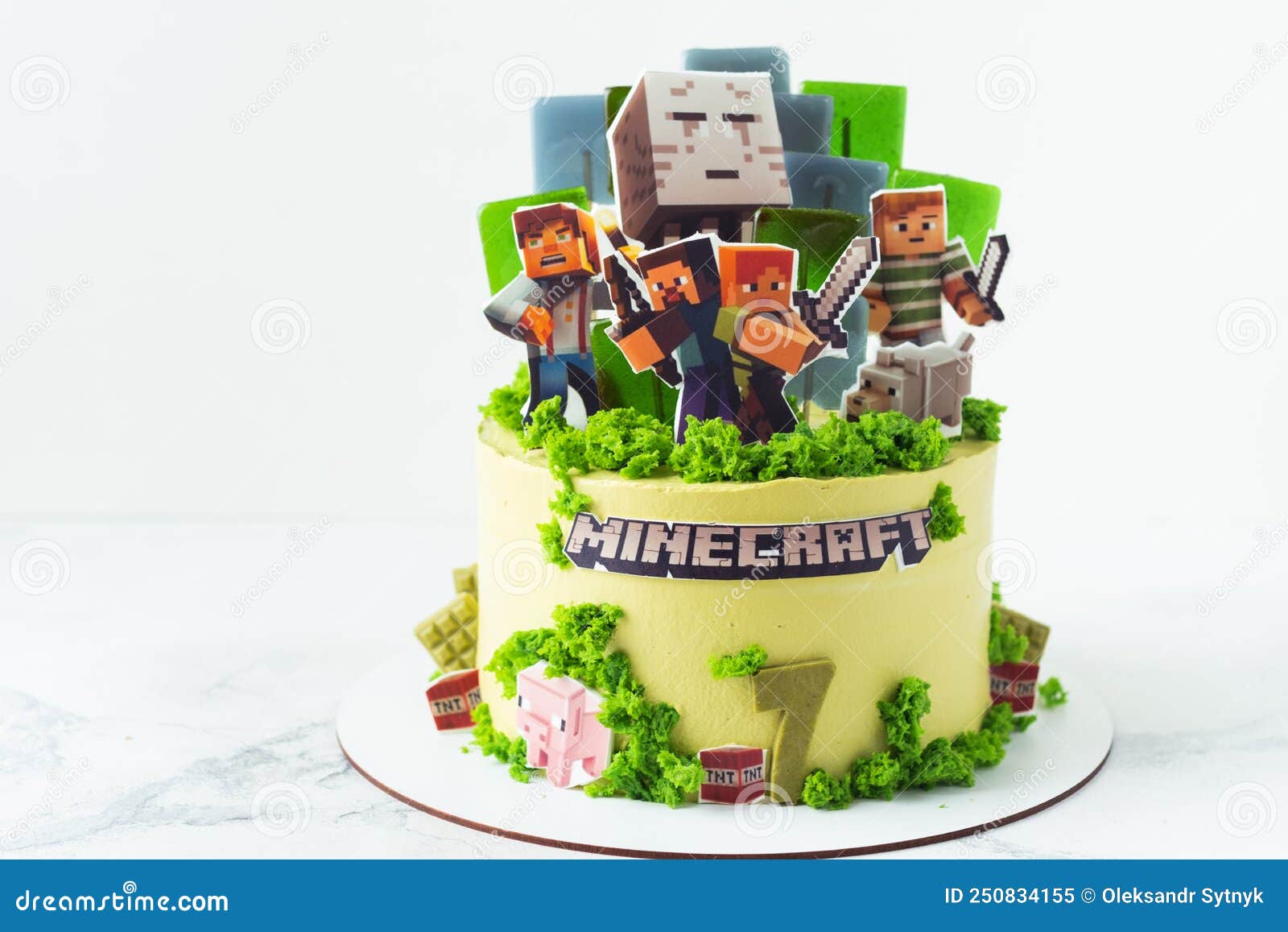 Imagem relacionada  Decorações de bolo de casamento, Bolo minecraft, Bolo  mine craft