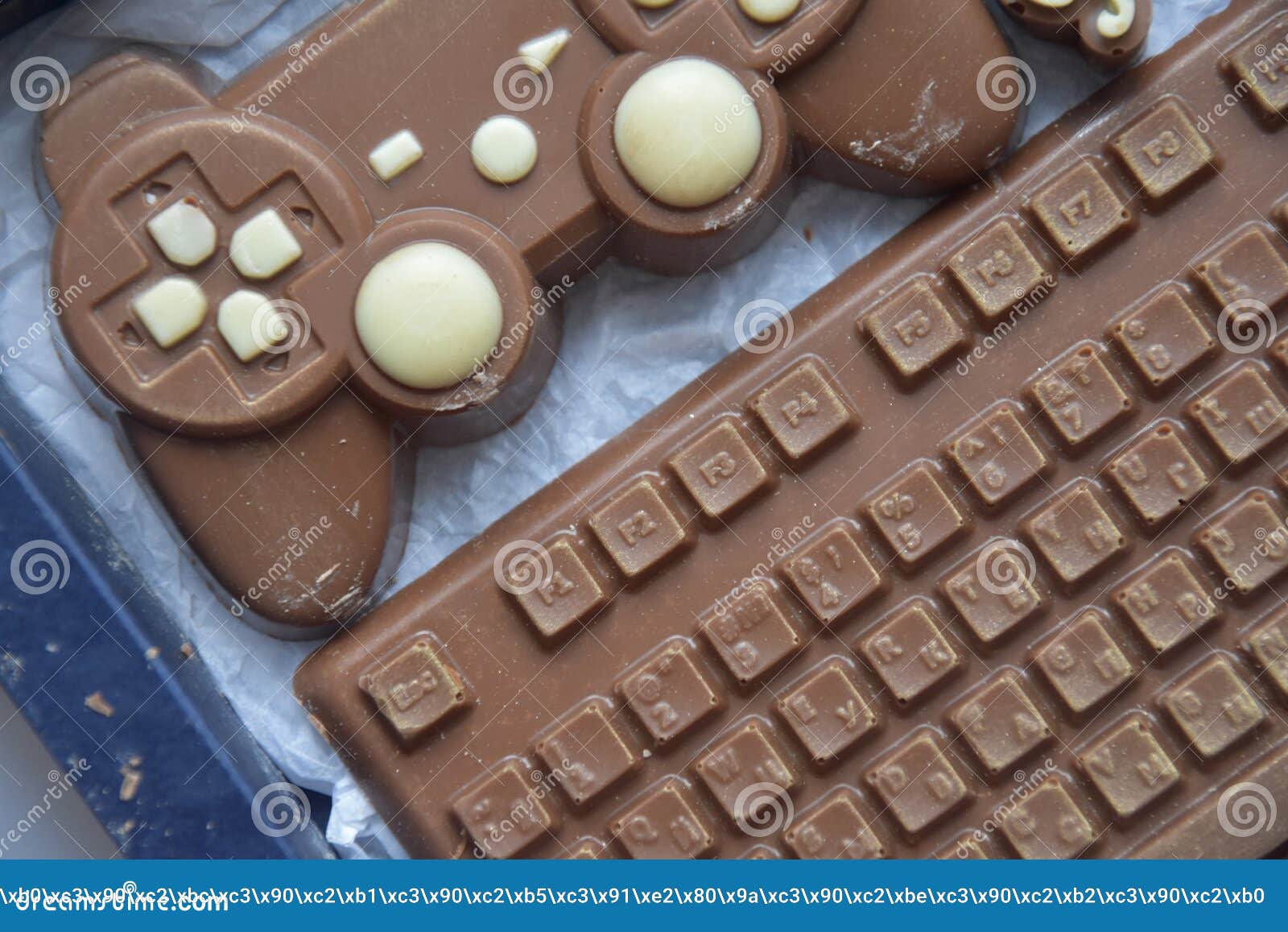 Bolo De Chocolate Em Forma De Teclado Com Rato Foto de Stock