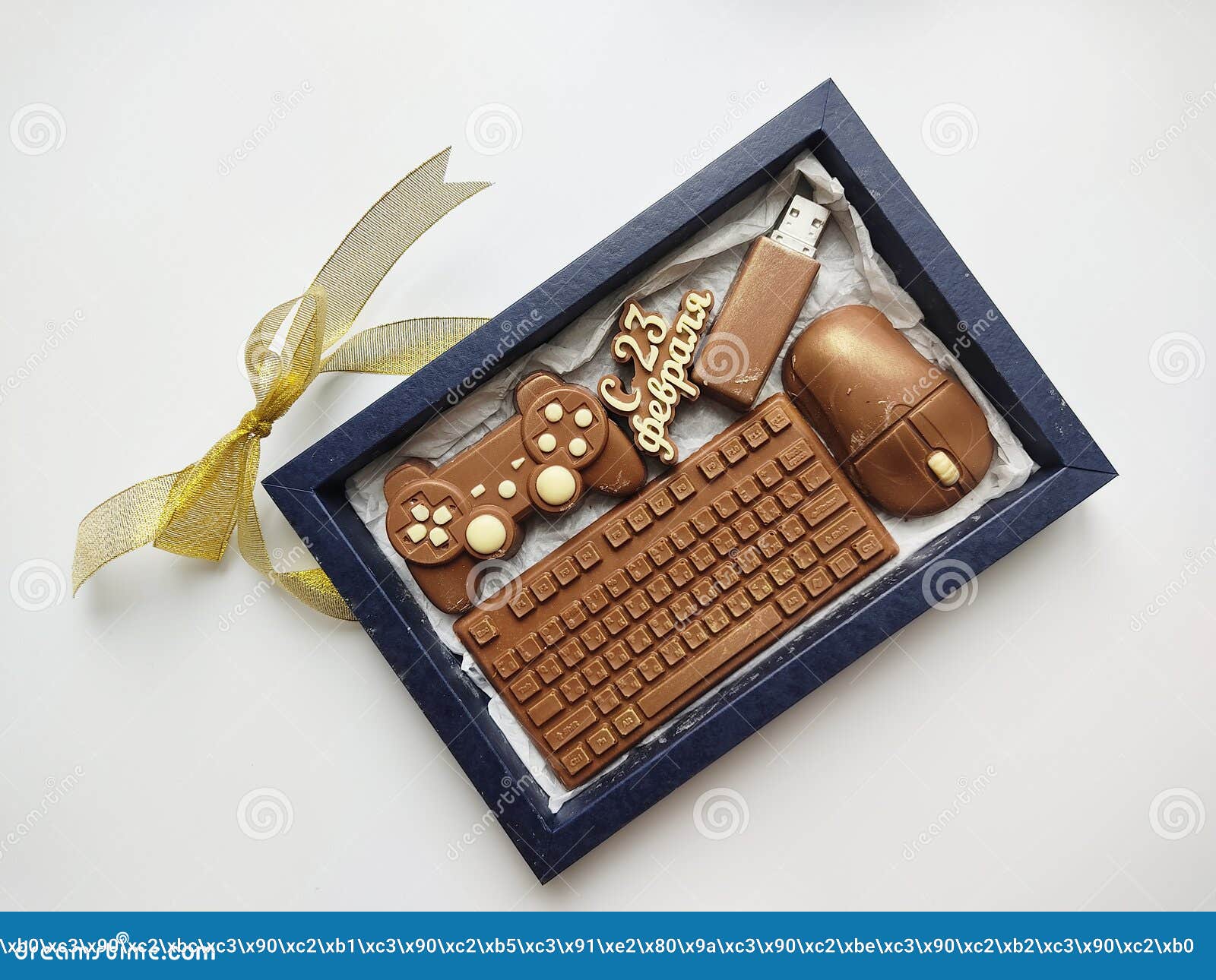 Bolo De Chocolate Em Forma De Teclado Com Rato Imagem de Stock