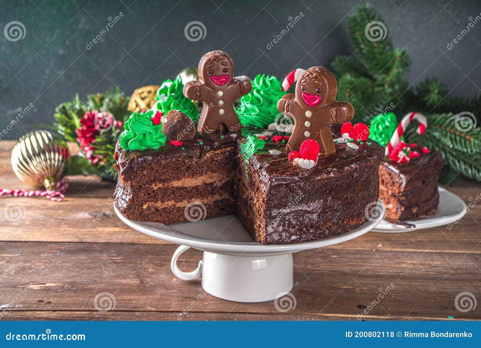 Bolo de Chocolate de Natal foto de stock. Imagem de epicentro - 200802118 Bolo de Chocolate de Natal foto de stock. Imagem de epicentro - 200802118