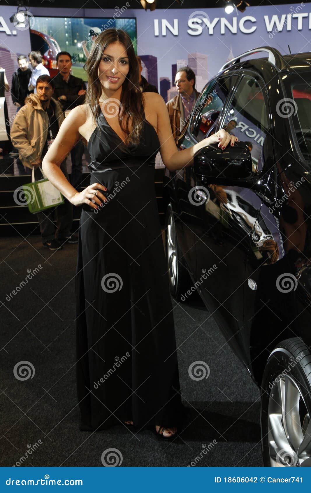 Black Car and Show Girl in Bologna Motor Show Editorial Photography - Image  of motive, crowd: 18606042, image size:1067x1690