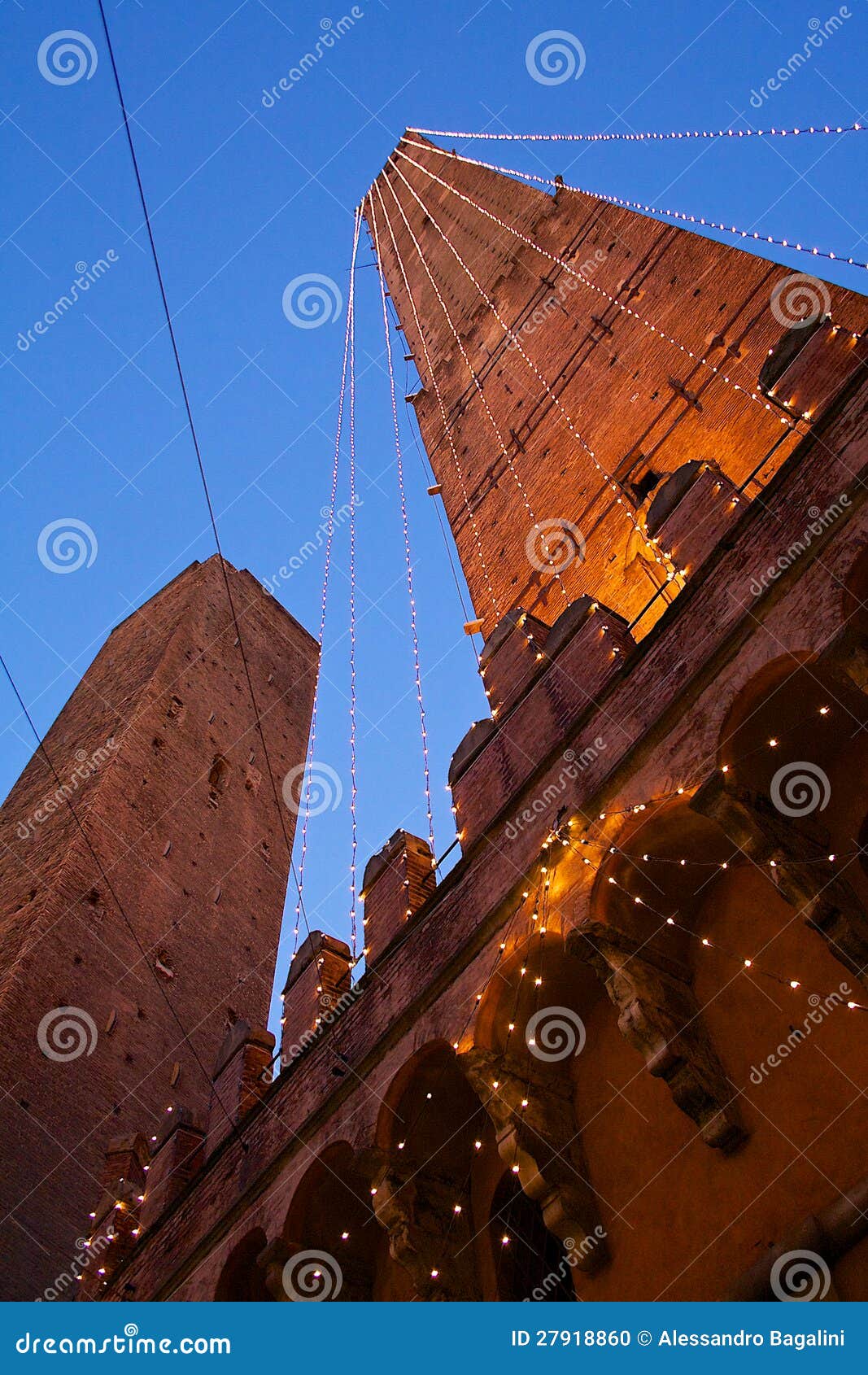 bologna two towers