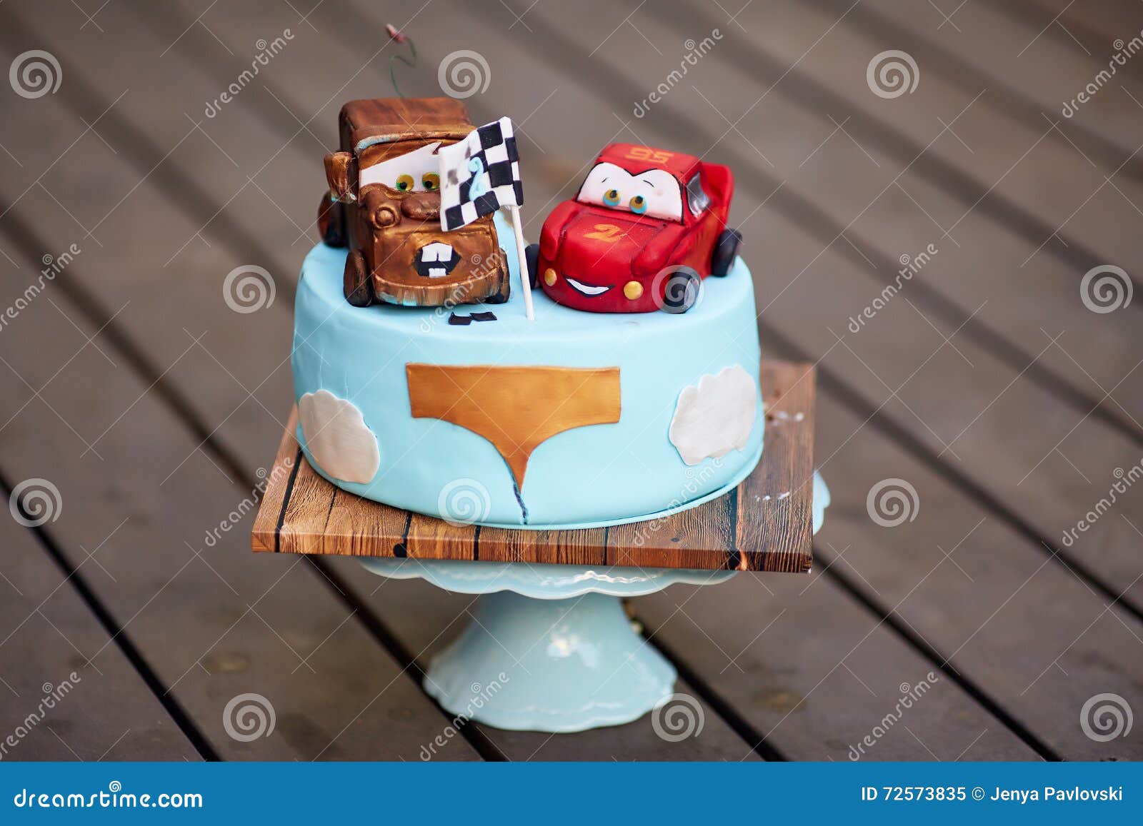 Bolo Carros  Bolo relâmpago mcqueen Car Cake Lightn…