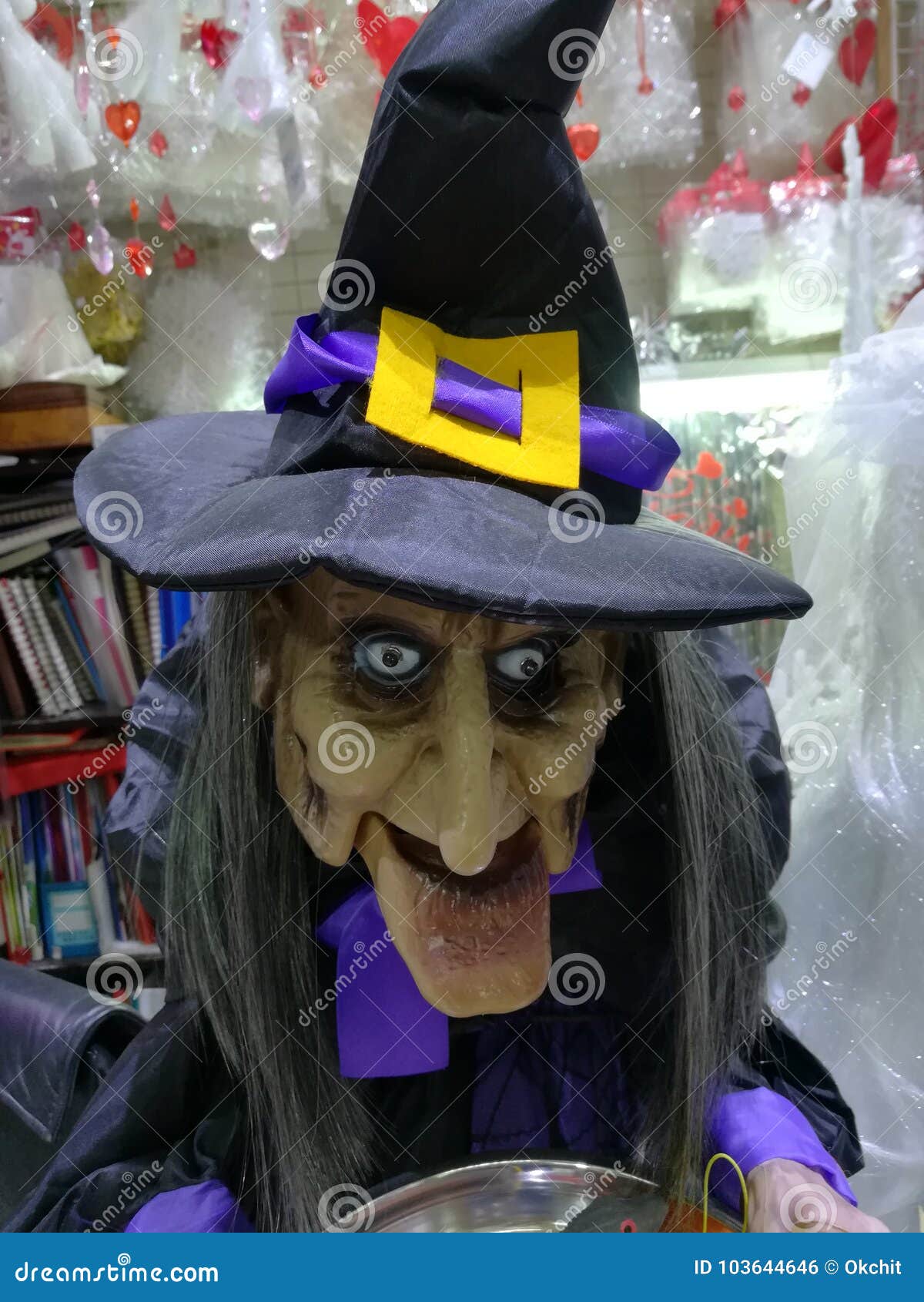 Boneca Da Bruxa De Dia Das Bruxas Foto De Stock Imagem De Bruxas Bruxa 103644646
