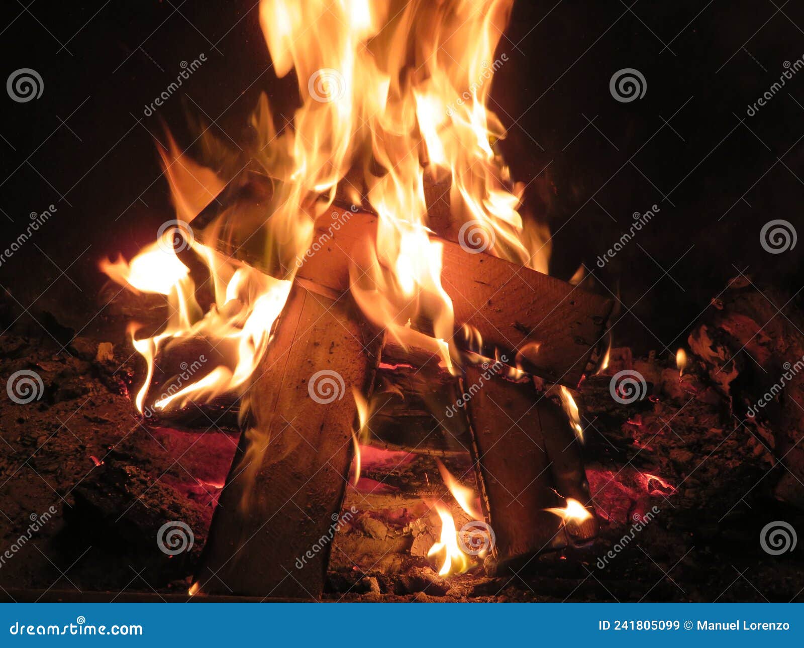 bonfire fire heat hot flame burn incandescent wood fireplace ash