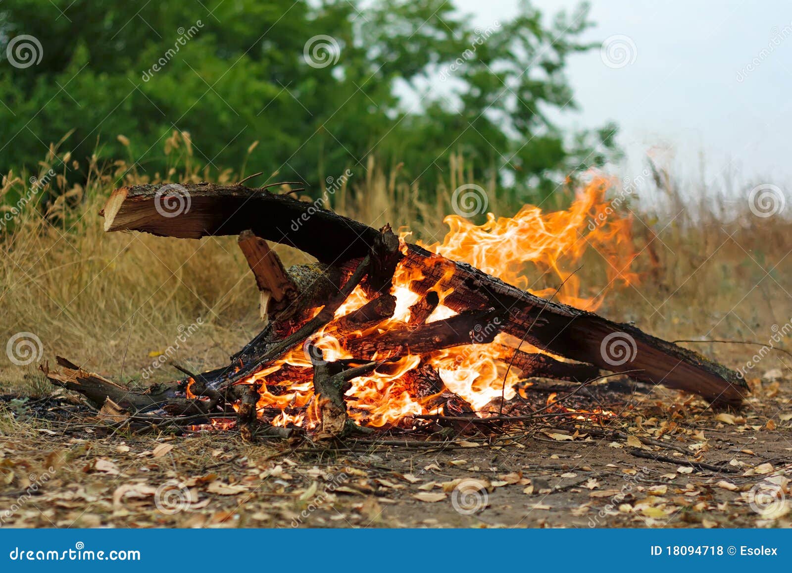 Bonfire in picnic stock photo. Image of black, heat, orange - 18094718