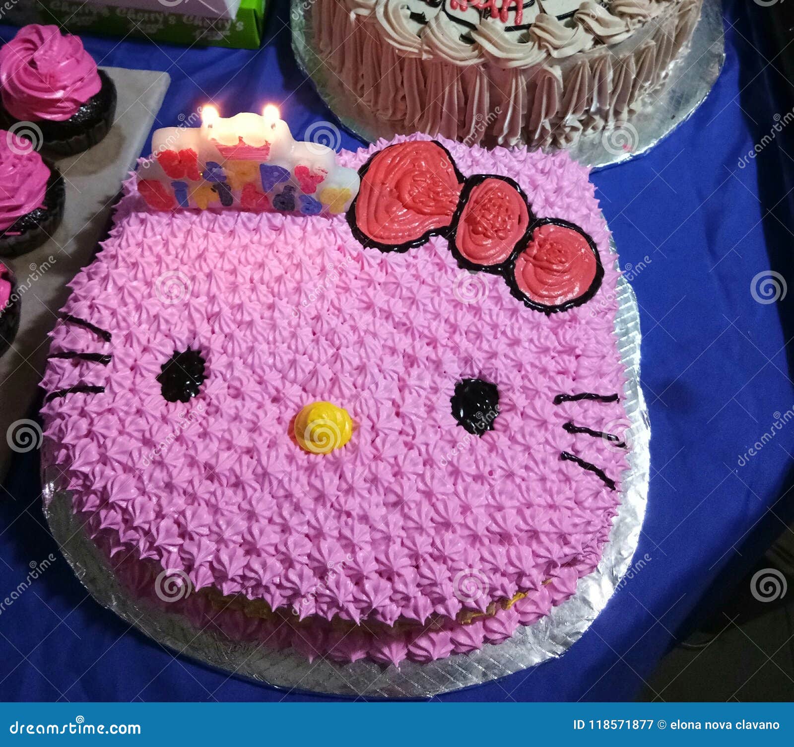 Bonjour Kitty Cake Photographie Editorial Image Du Bonjour Bonjour Kitty Cake Photographie Editorial Image Du Bonjour