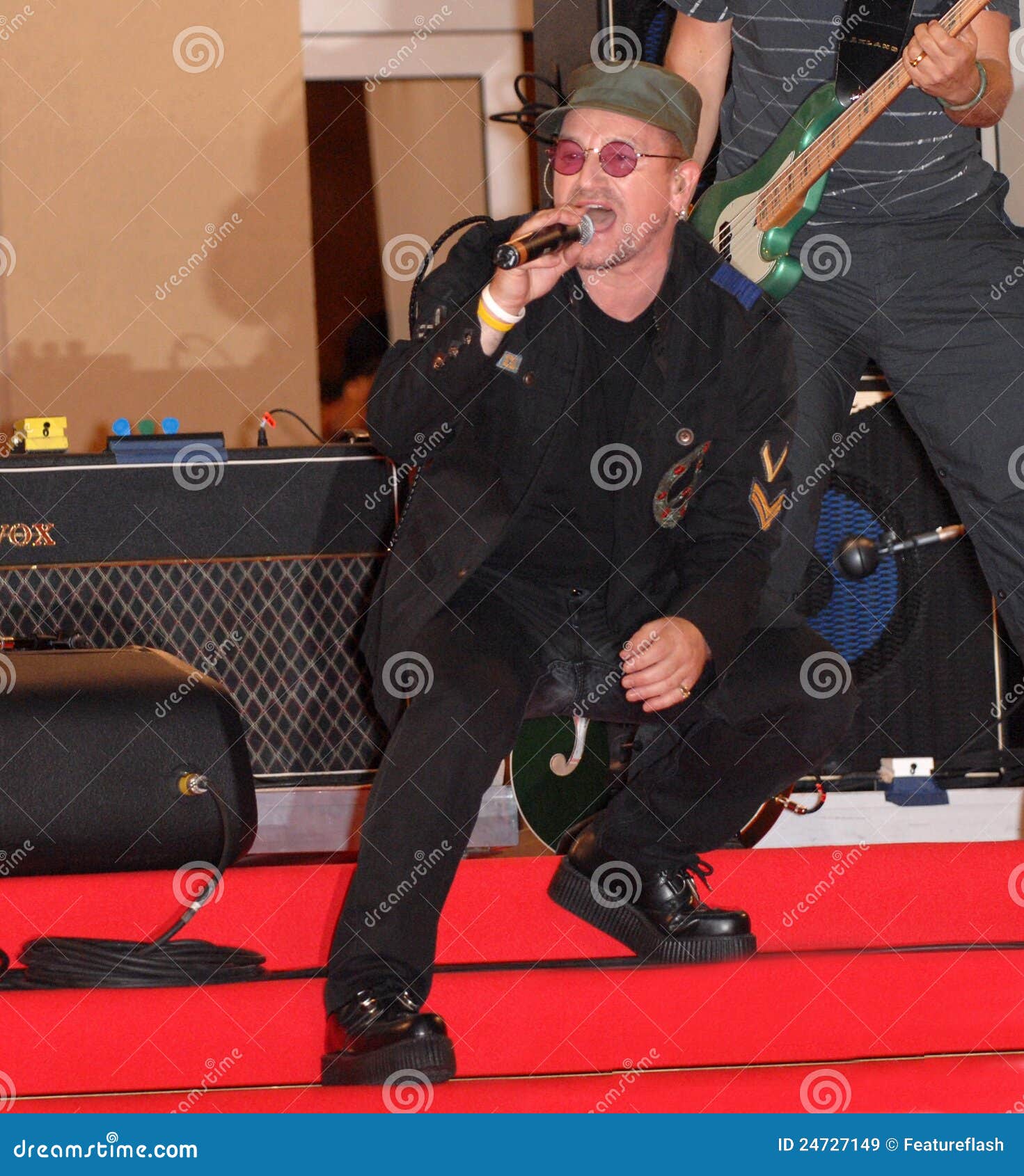 304 Bono U2 Stock Photos - Free \u0026 Royalty-Free Stock Photos from Dreamstime, image size:1471x1690