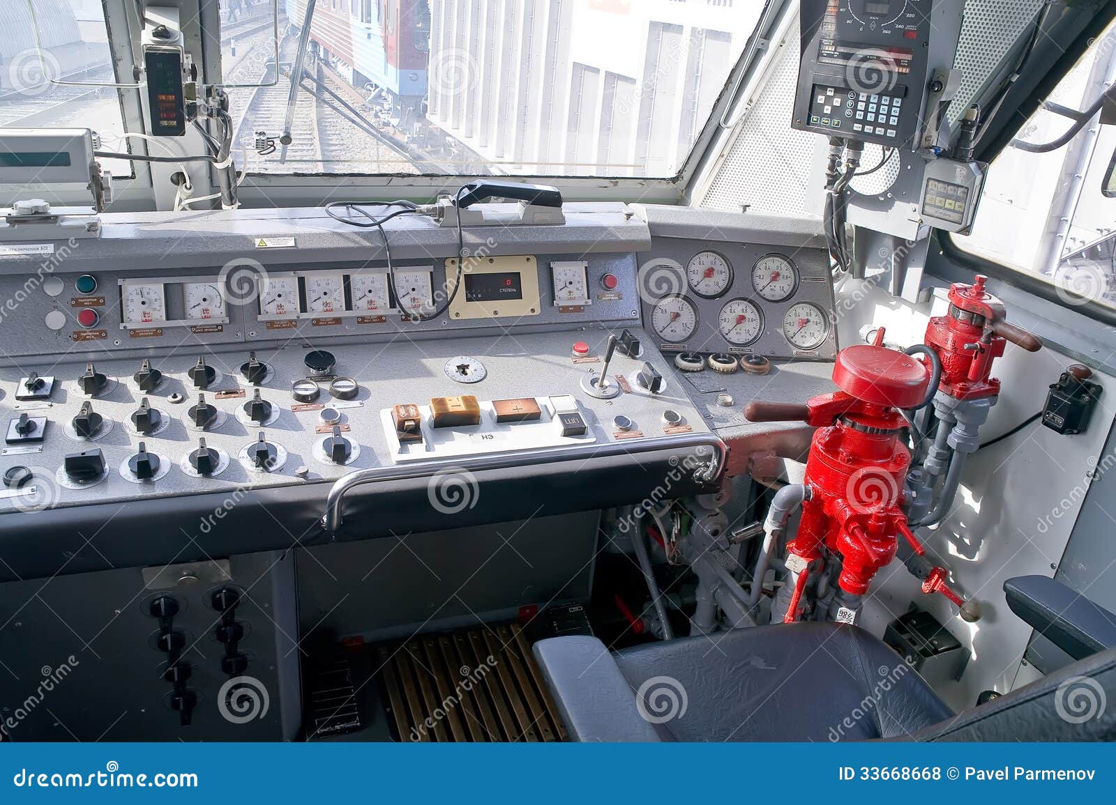 Booth Of Electric Royalty Free Stock Photos Image 33668668