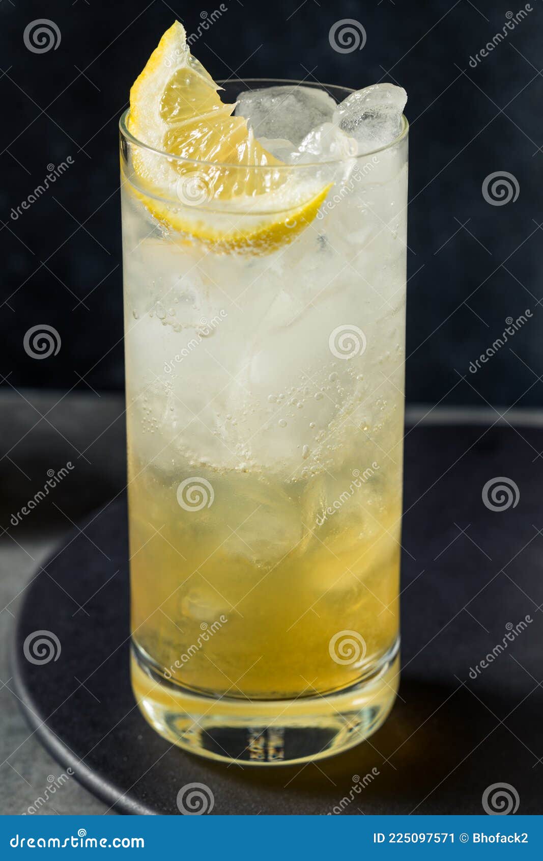 Boozy Refreshing Drambuie Highball Stock Image Image of drunk