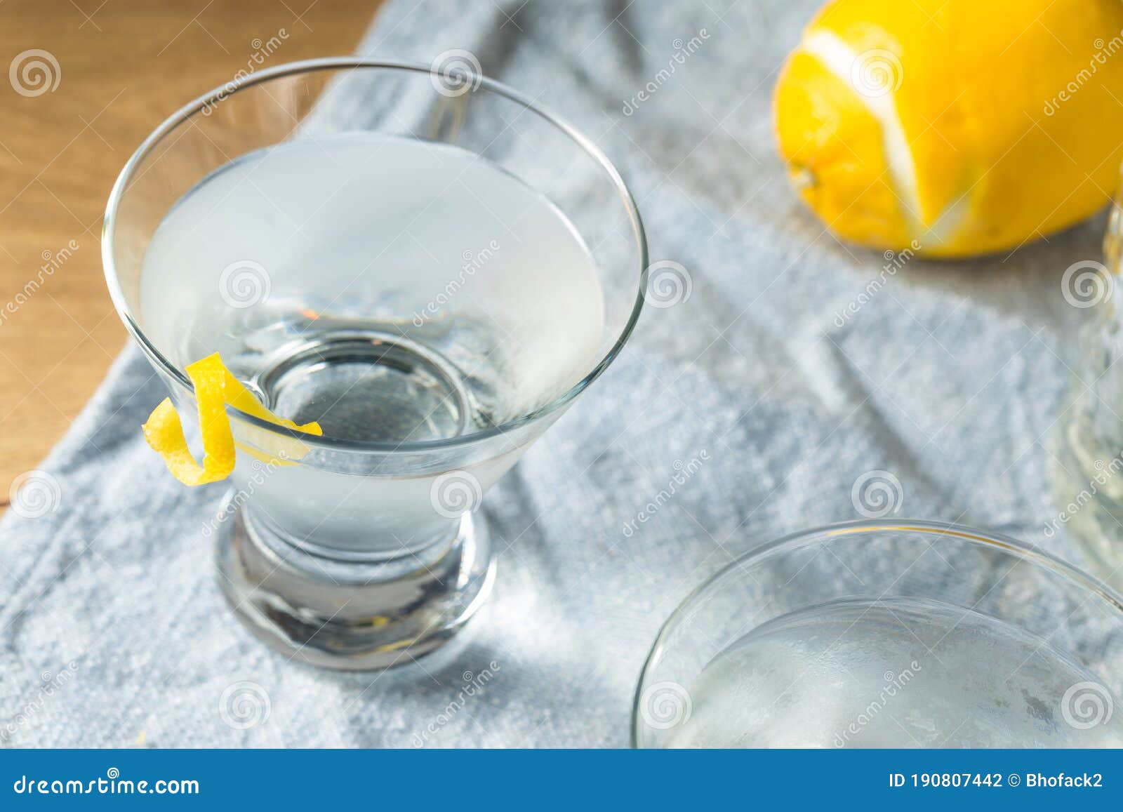 Boozy Refreshing Gin Martini Stock Photo Image of liquid, lemon 190807442