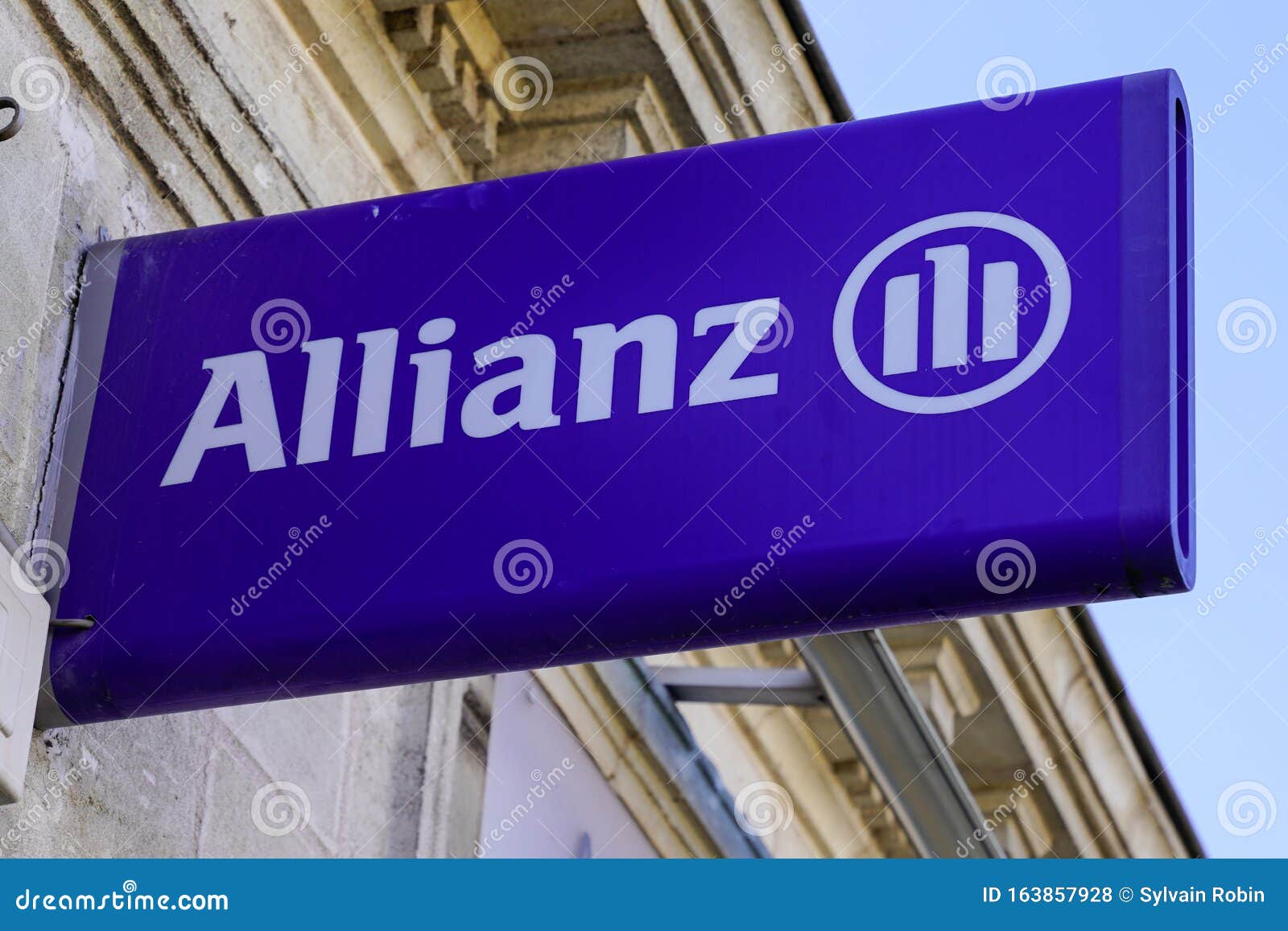 Bordeaux , Aquitaine / France - 11 13 2019 : Allianz Insurance Logo Sign Store Office Brand ...
