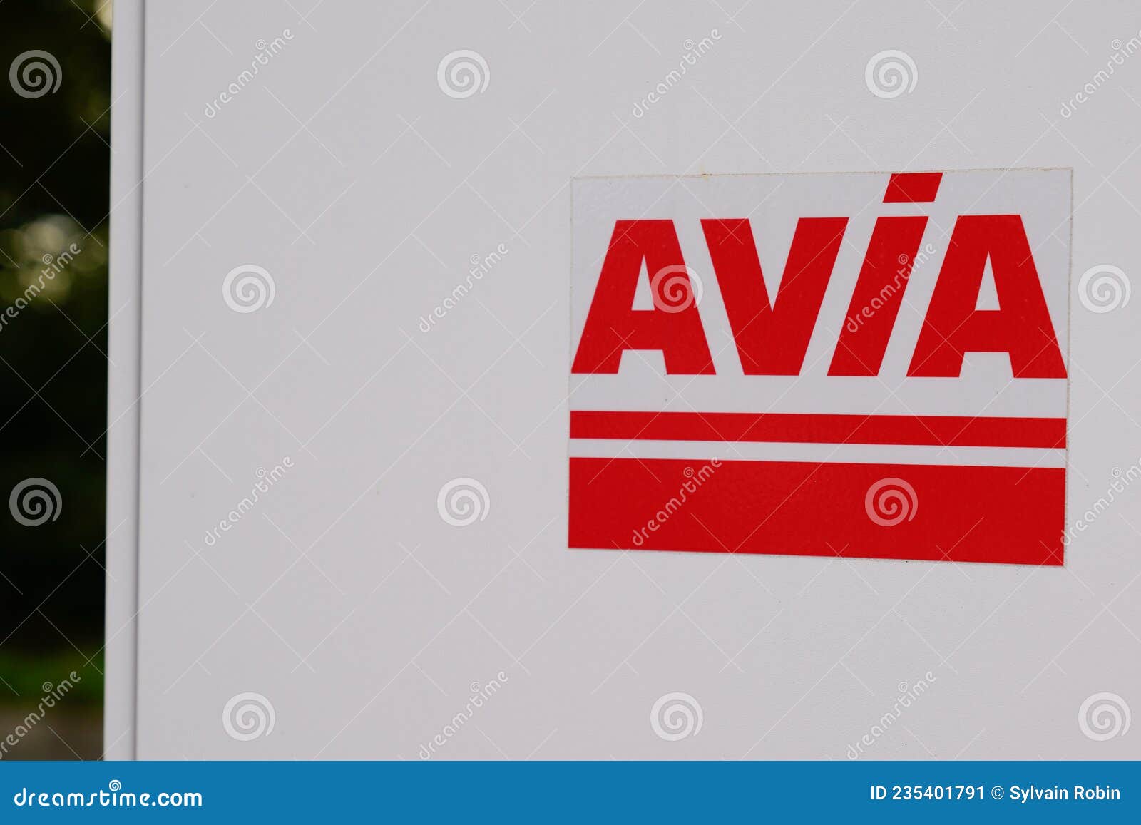 Avia Gas Station Brand Text Company Logo Sign Service Petrol Pump Garage  Editorial Photo - Image of auto, company: 235401791