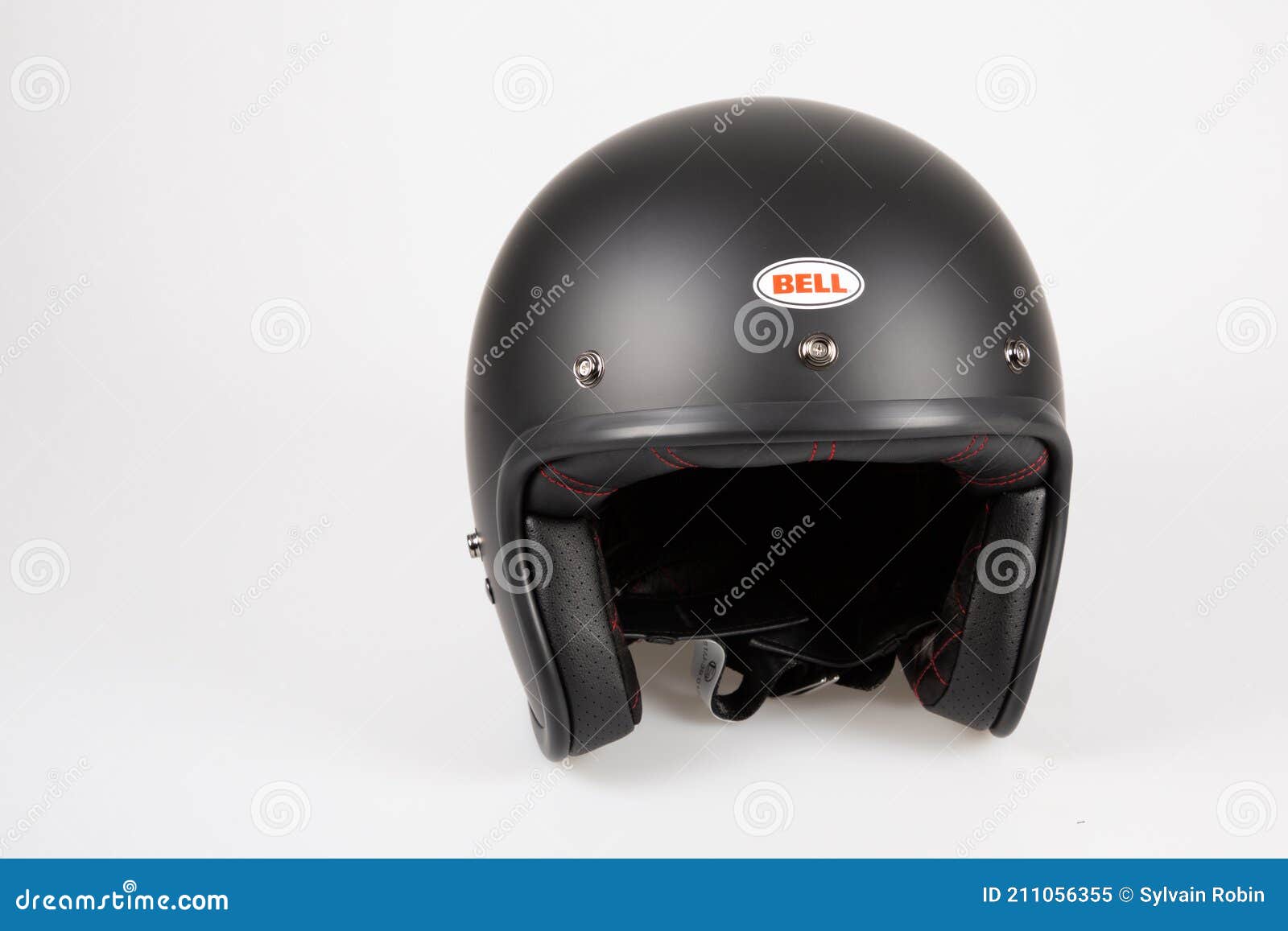 Fractie Geleerde Niet meer geldig Bell Classic Black Bike Helmet Motorbike with Logo Brand Sign for Sale in  Motorcycle Editorial Image - Image of equipment, detail: 211056355