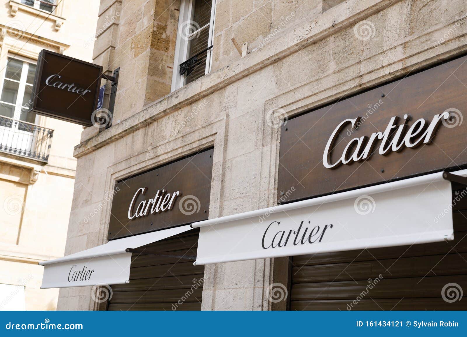 cartier store in lyon france