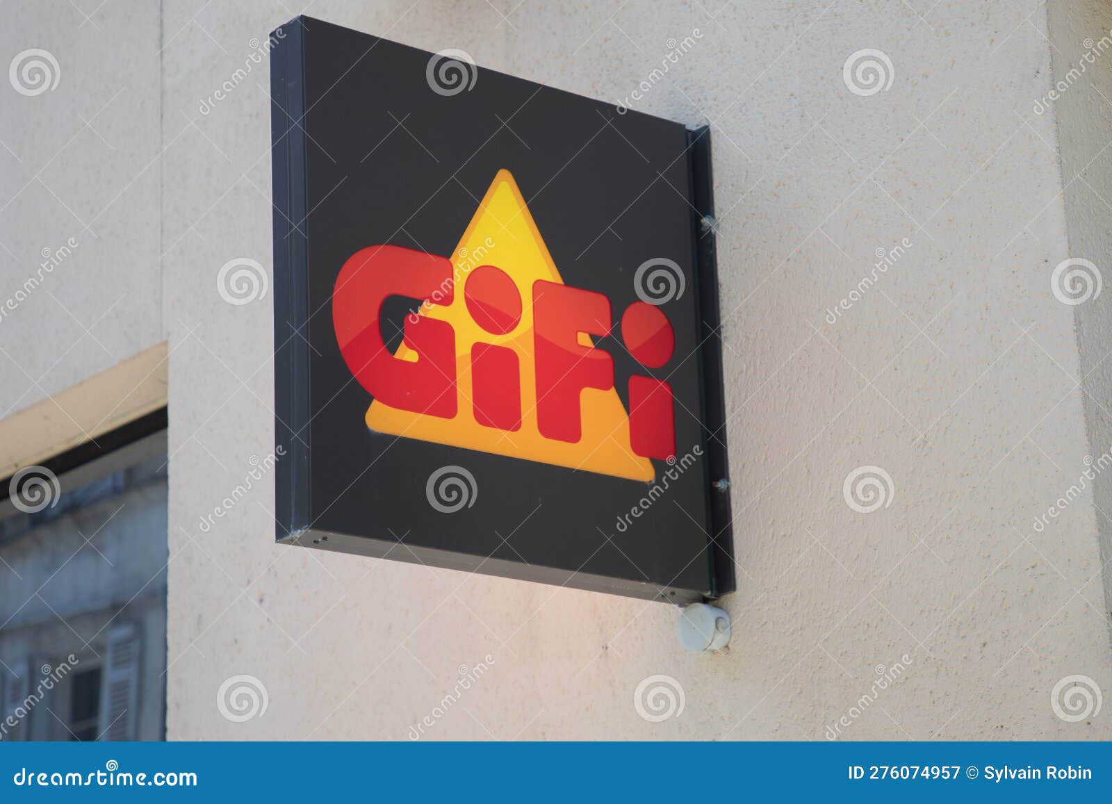 Gifi Logo Sign and Brand Text Front Facade Entrance Shop French Cheap