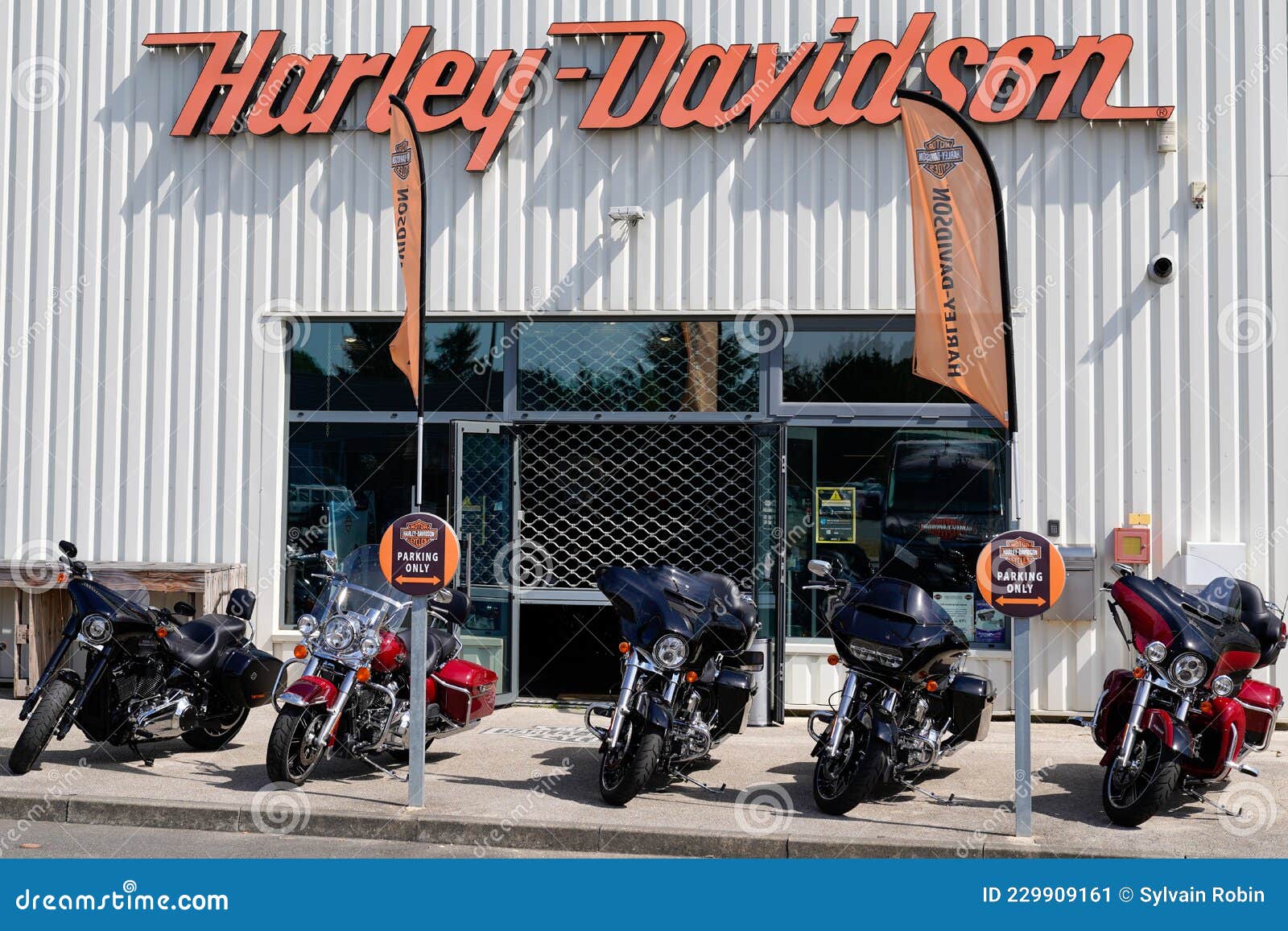 389 Harley Davidson Store Photos Free Royalty Free Stock Photos From Dreamstime