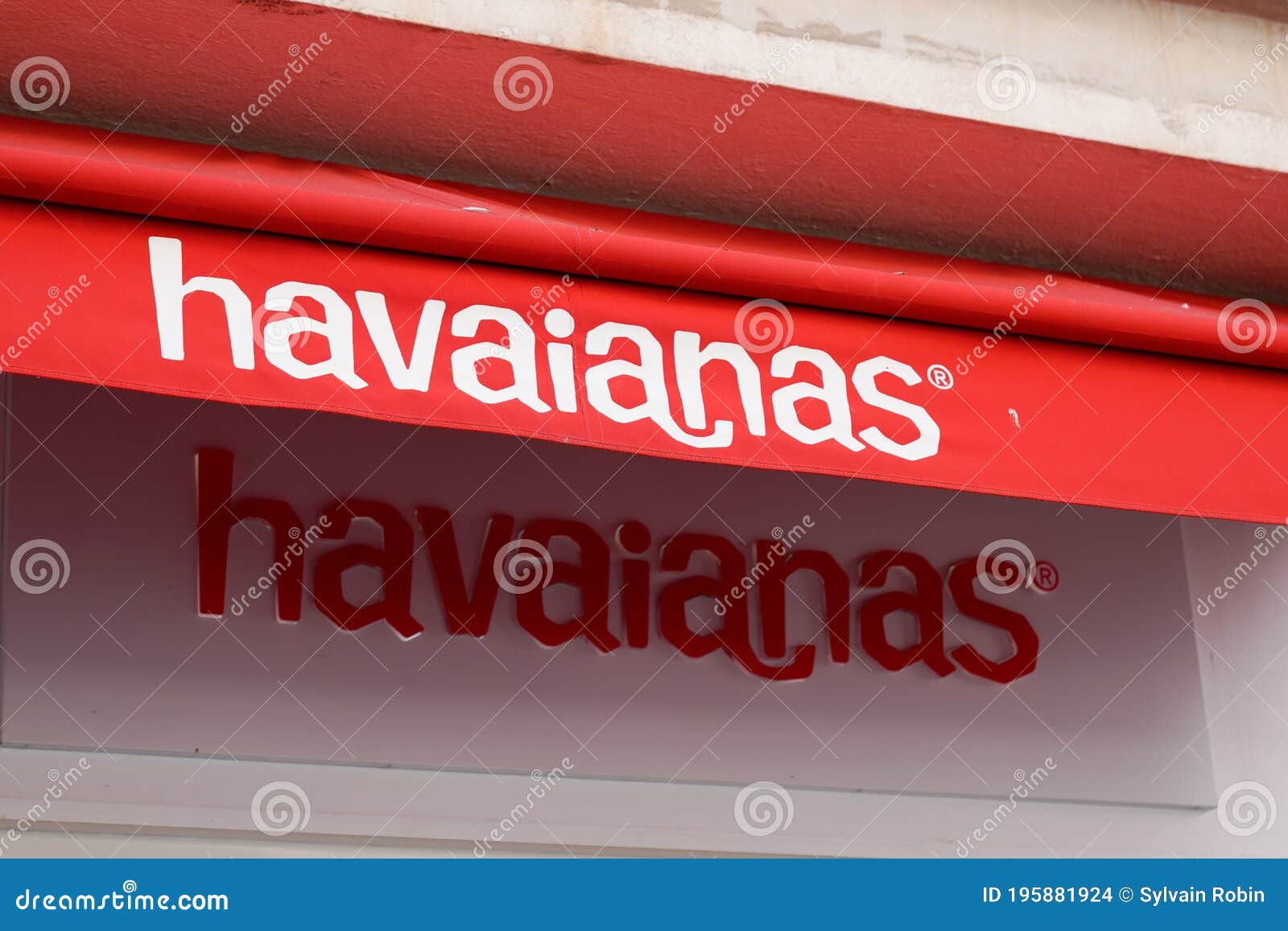 Havaianas Logo and Text Sign Outside of Store of Brazilian Brand of  Flip-flop Sandals Editorial Stock Image - Image of brand, sign: 195881924