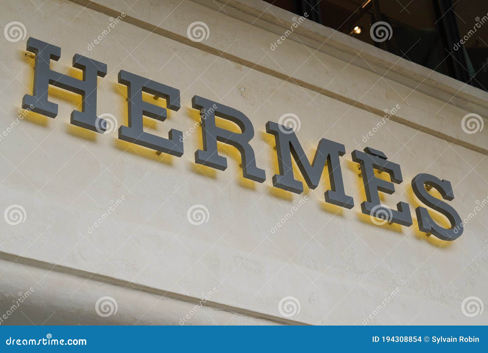 hermès luxury clothing