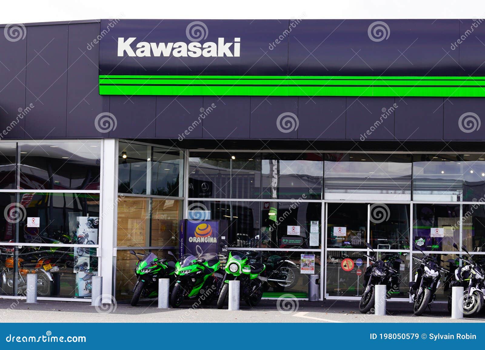 Logo and Text Sign of Japan Motorbike Brand Manufacturer Motorcycle Editorial Stock Image - Image of automotive, dealership: 198050579