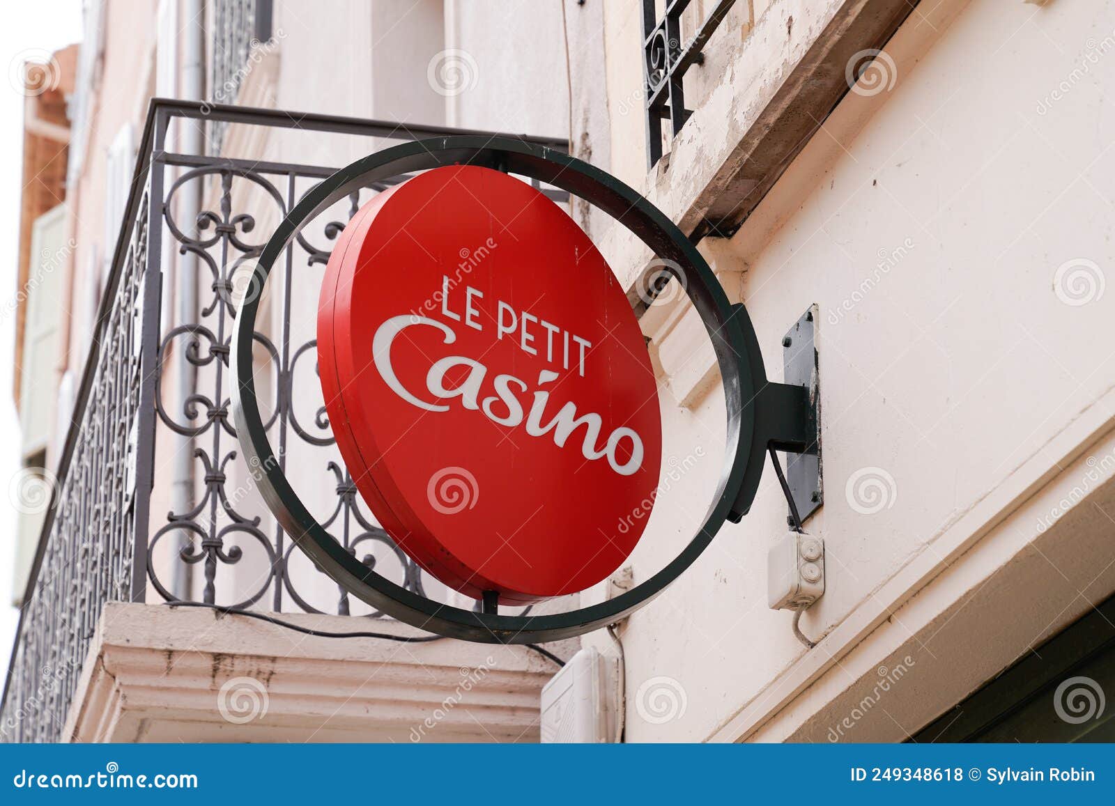 Le Petit Casino Logo Text and Brand Sign Store French Retailer Facade ...