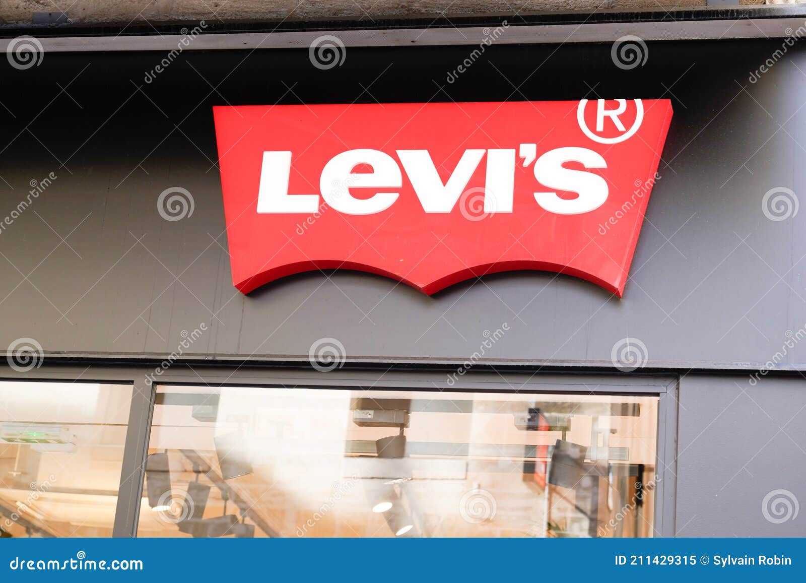Levi`s Text Brand Sign and Red Logo Front of Us Jeans Shop Fashion Boutique  of Clothin Editorial Image - Image of company, denim: 211429315