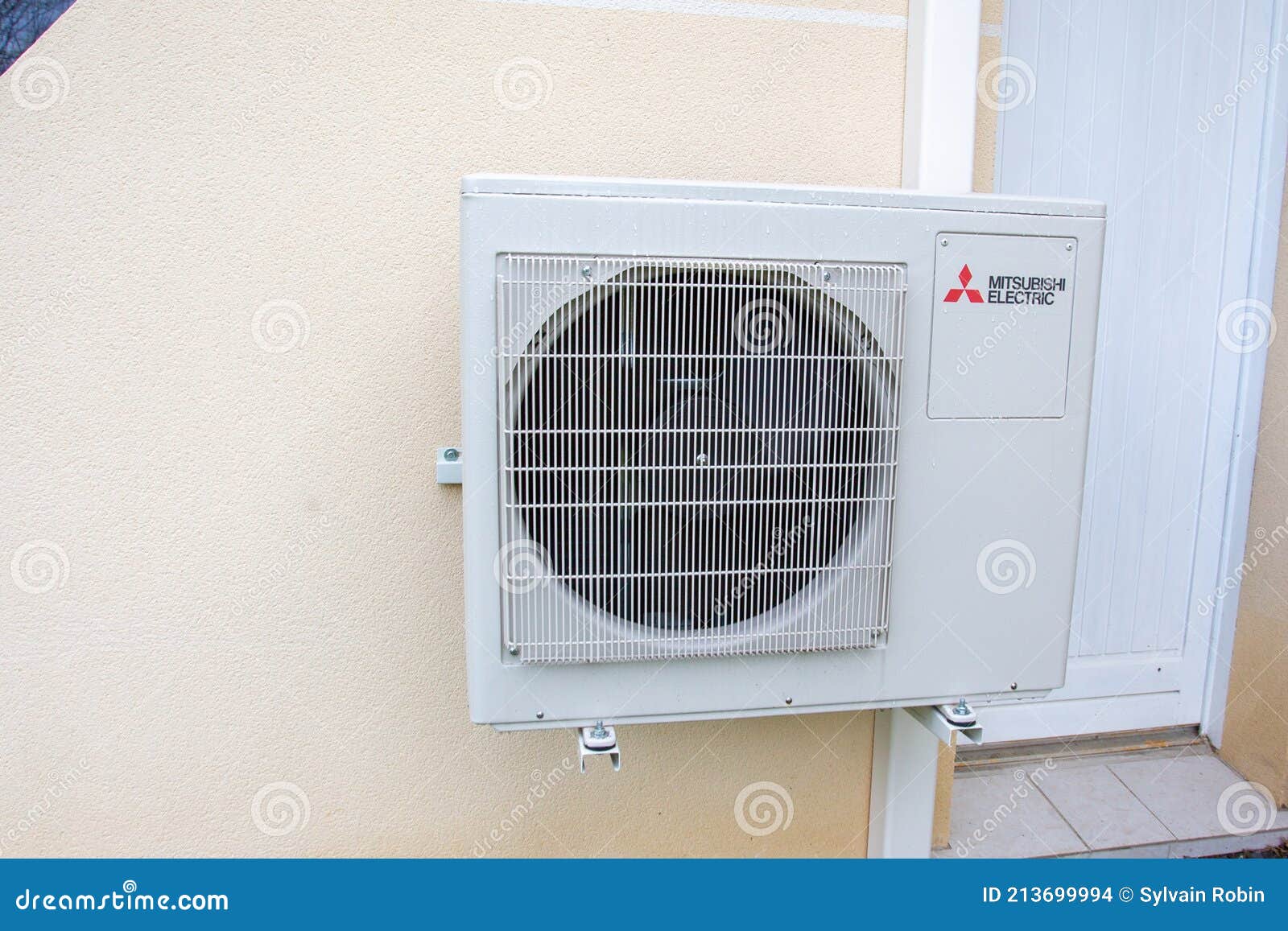 mitsubishi-electric-air-conditioner-logo-text-and-sign-on-equipment