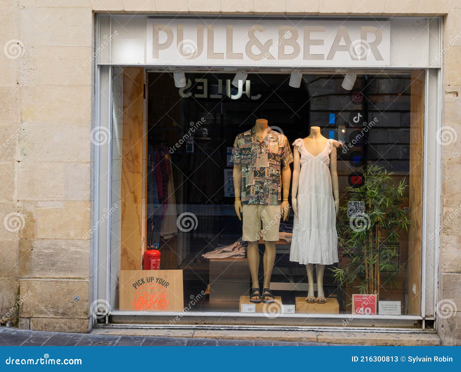 Pull & Bear Store Logo Sign and Text Brand of Spanish Facade Clothing and Stock Photo - of aquitaine, european: 216300813