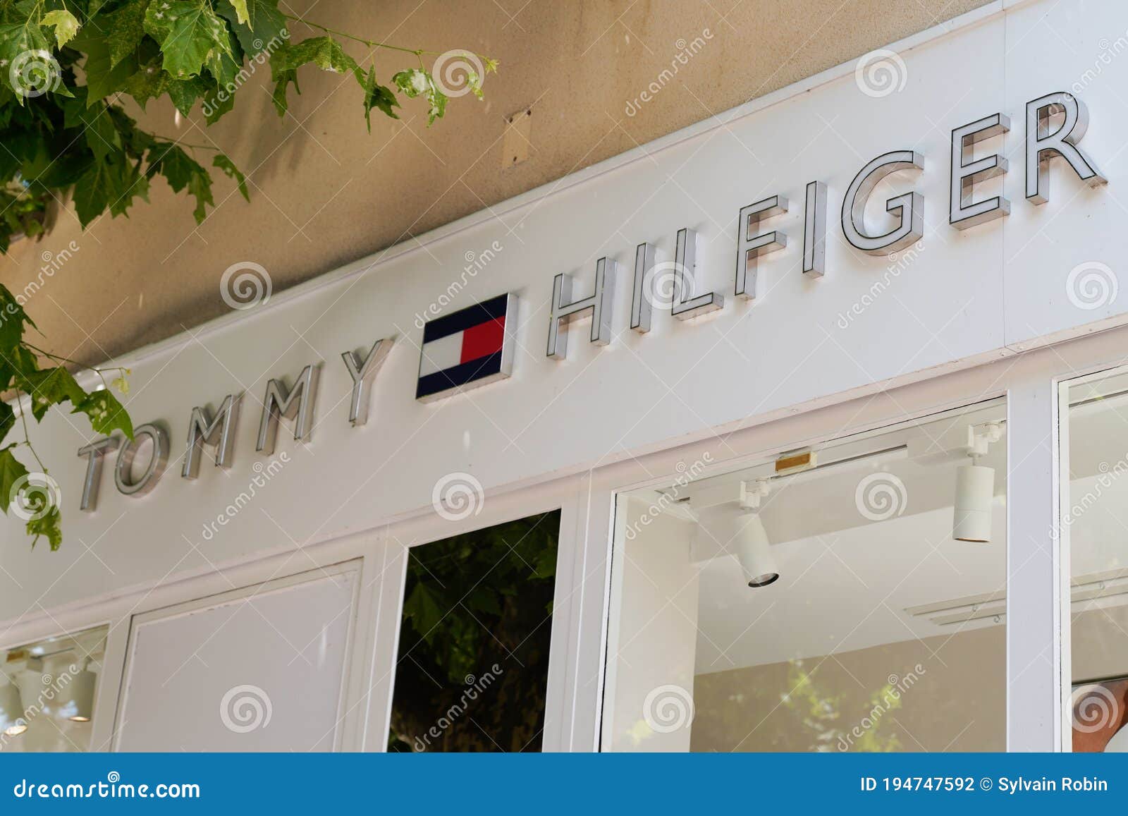 tommy hilfiger is a famous american brand