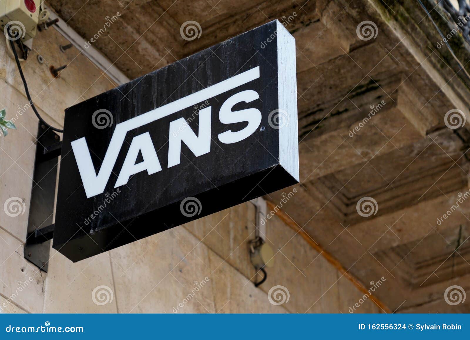 vans store bordeaux