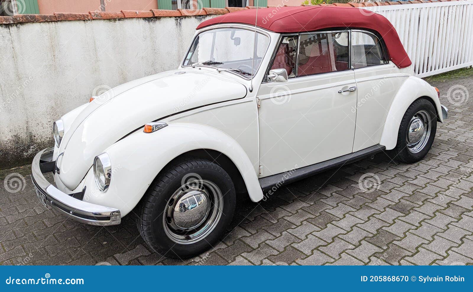 Vw Volkswagen Beetle White and Red Convertible 1500 Vintage Car