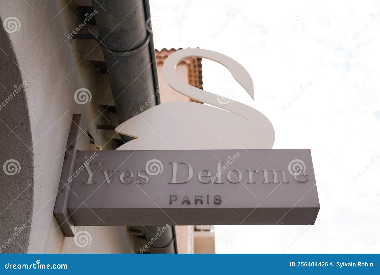 Yves Delorme Home Shop Brand Logo and Sign Text of Bedding House on ...