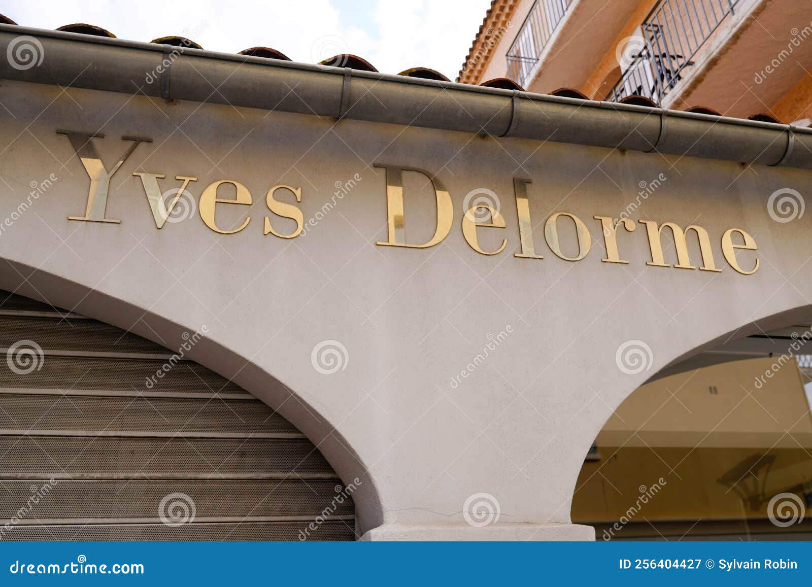 Yves Delorme Logo and Text Sign Shop House Home Decoration Brand Store ...