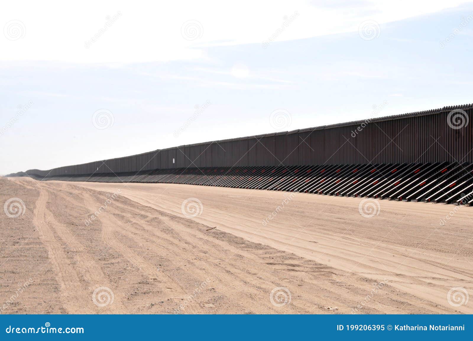 border wall between united states and mexico