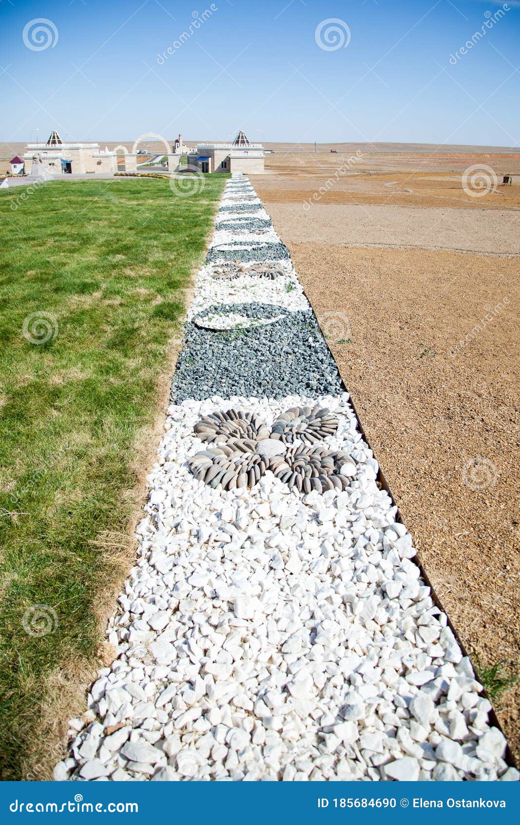 A Border of Gravel in the Lawn Stock Photo Image of gravel, garden